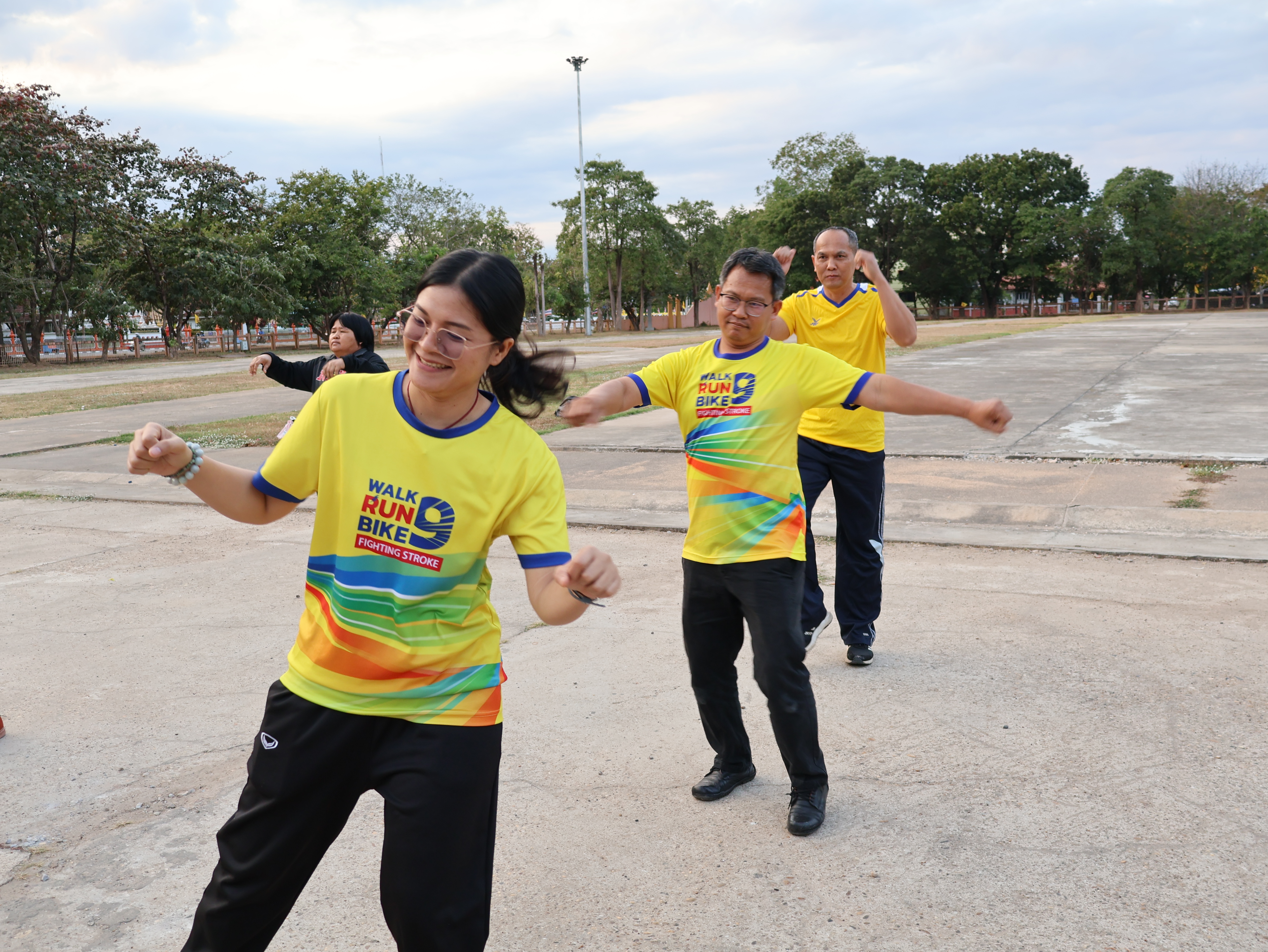 พช.นครพนม ร่วมกิจกรรม Exercise สร้างนิสัยออกกำลังกาย ทุกวันพุธ