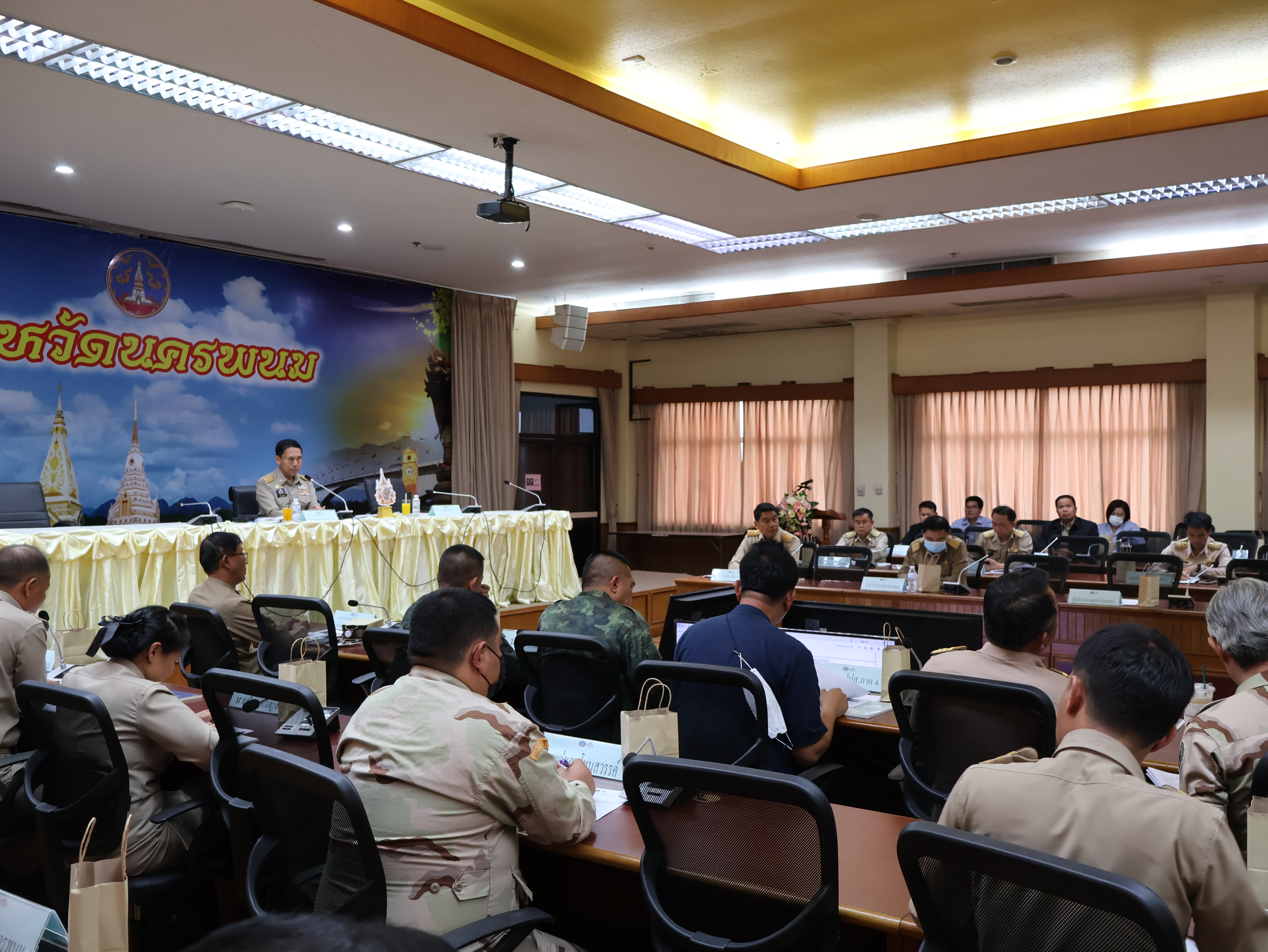 พช.นครพนม ร่วมประชุมคณะกรรมการศูนย์อำนวยการป้องกันและปราบปรามยาเสพติดจังหวัดนครพนม (ศอ.ปส.จ.นพ.) ครั้งที่ 1/2567