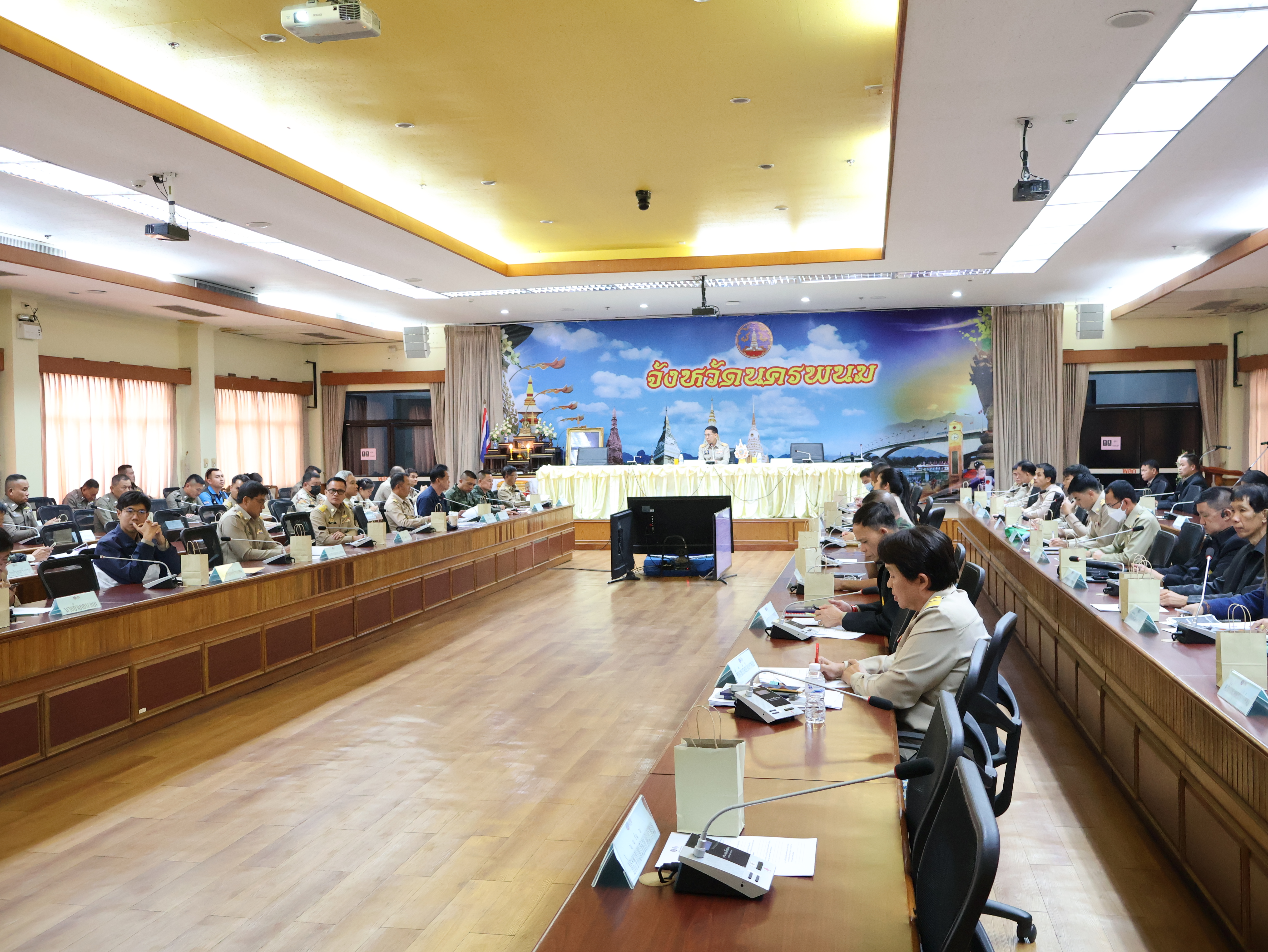 พช.นครพนม ร่วมประชุมคณะกรรมการศูนย์อำนวยการป้องกันและปราบปรามยาเสพติดจังหวัดนครพนม (ศอ.ปส.จ.นพ.) ครั้งที่ 1/2567
