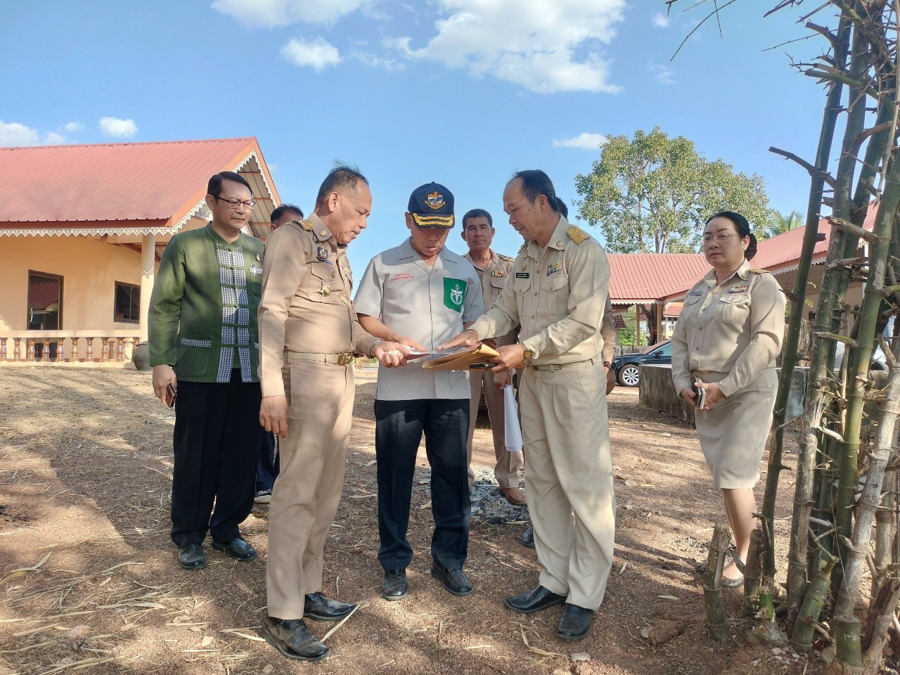 ผู้ว่าฯ นครพนม ส่งเสริมกลุ่มเกษตรกรแปลงใหญ่ผู้ปลูกมันฝรั่ง โดยใช้ระบบสูบน้ำพลังงานแสงอาทิตย์  ลดรายจ่าย สร้างรายได้ ผลักดันกลุ่มอาชีพใหม่ให้กับเกษตรกรในพื้นที่ห่างไกล สู่การพัฒนาคุณภาพชีวิตที่ยั่งยืน