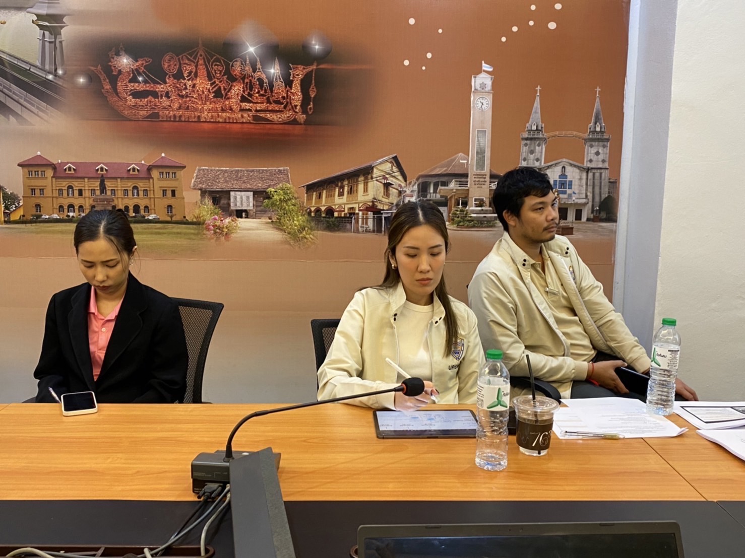 พช.นครพนม   ประชุมคณะอนุกรรมการด้านการช่วยเหลือเศรษฐกิจท้องถิ่นอย่างยั่งยืน ยกระดับจังหวัดนครพนมให้เป็นต้นแบบเมืองรอง