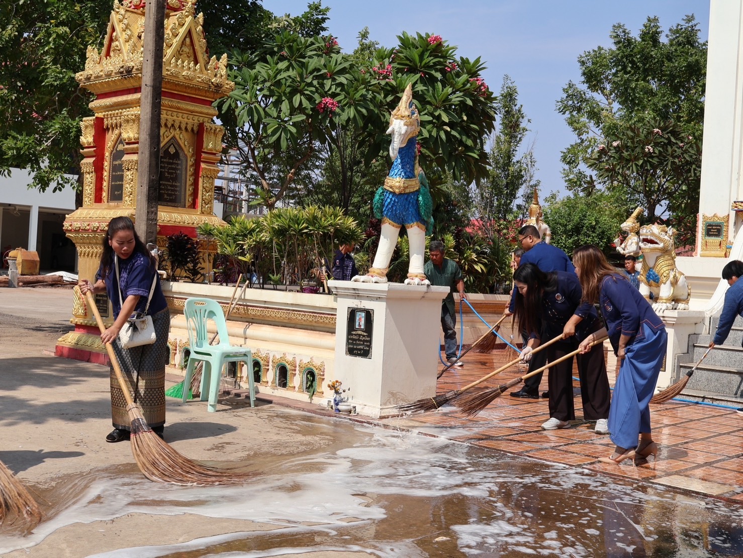 จังหวัดนครพนม   จัดกิจกรรมเนื่องในวาระครบรอบ 55 ปี โครงการพัฒนาผู้นำอาสาพัฒนาชุมชน ภายใต้แนวคิด “รวมพลัง อช. สานพลังแก้จน พัฒนาคนอย่างยั่งยืน”