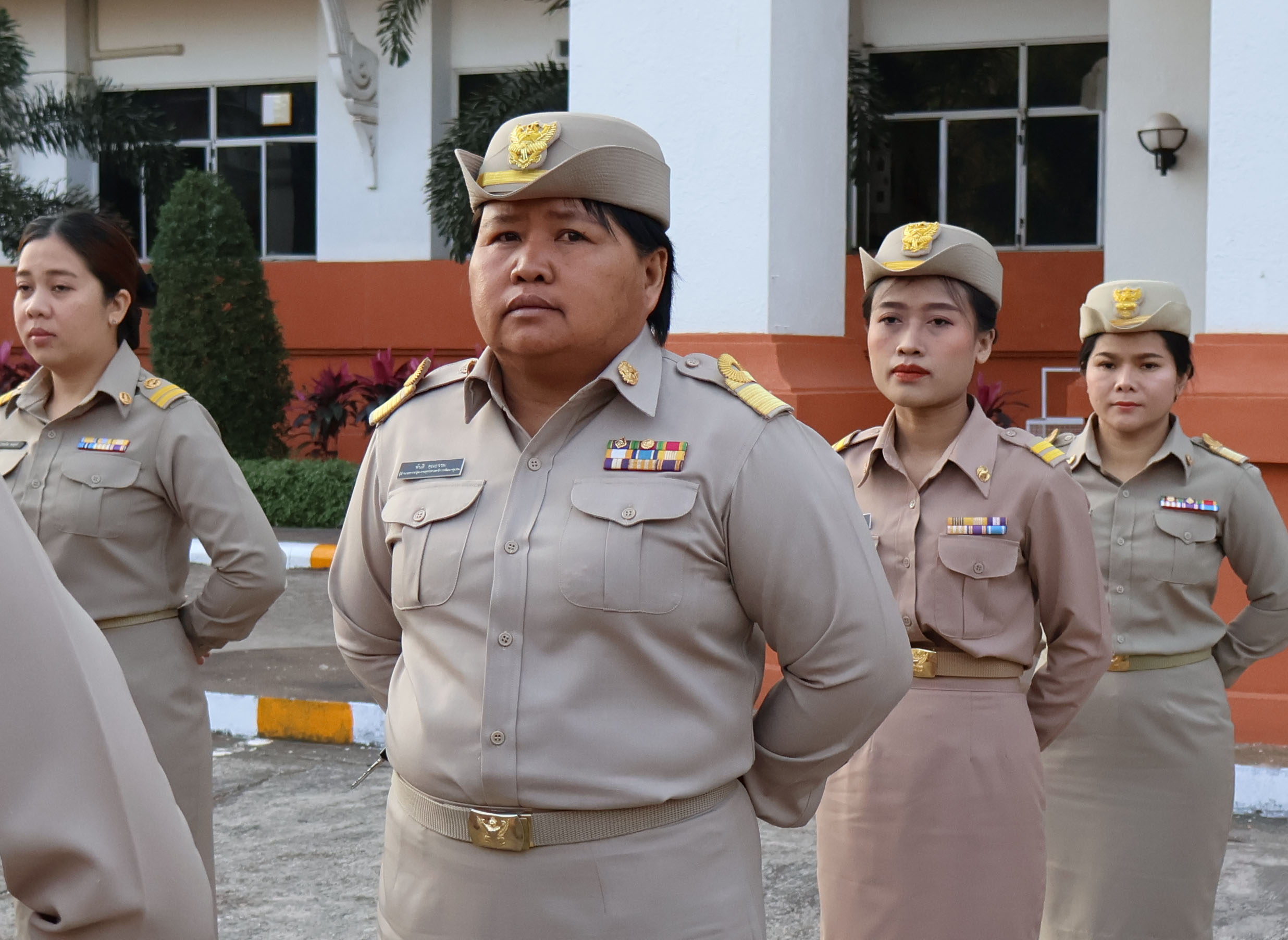 พช.นครพนม   ร่วมกิจกรรมเคารพธงชาติ สวดมนต์ไหว้พระ สร้างสำนึกรักและภาคภูมิใจในชาติไทย