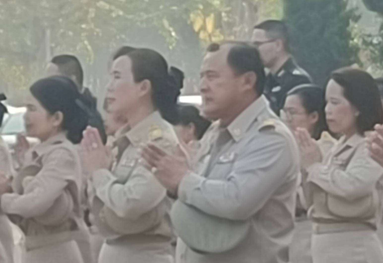 พช.นครพนม   ร่วมกิจกรรมเคารพธงชาติ สวดมนต์ไหว้พระ สร้างสำนึกรักและภาคภูมิใจในชาติไทย