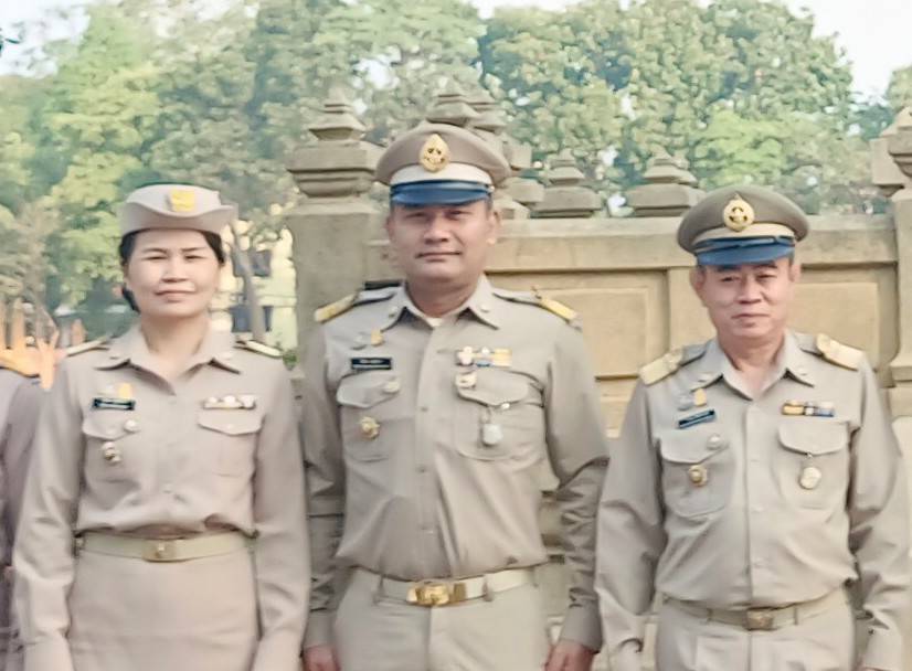 พช.นครพนม   ร่วมกิจกรรมเคารพธงชาติ สวดมนต์ไหว้พระ สร้างสำนึกรักและภาคภูมิใจในชาติไทย