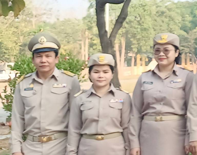 พช.นครพนม   ร่วมกิจกรรมเคารพธงชาติ สวดมนต์ไหว้พระ สร้างสำนึกรักและภาคภูมิใจในชาติไทย