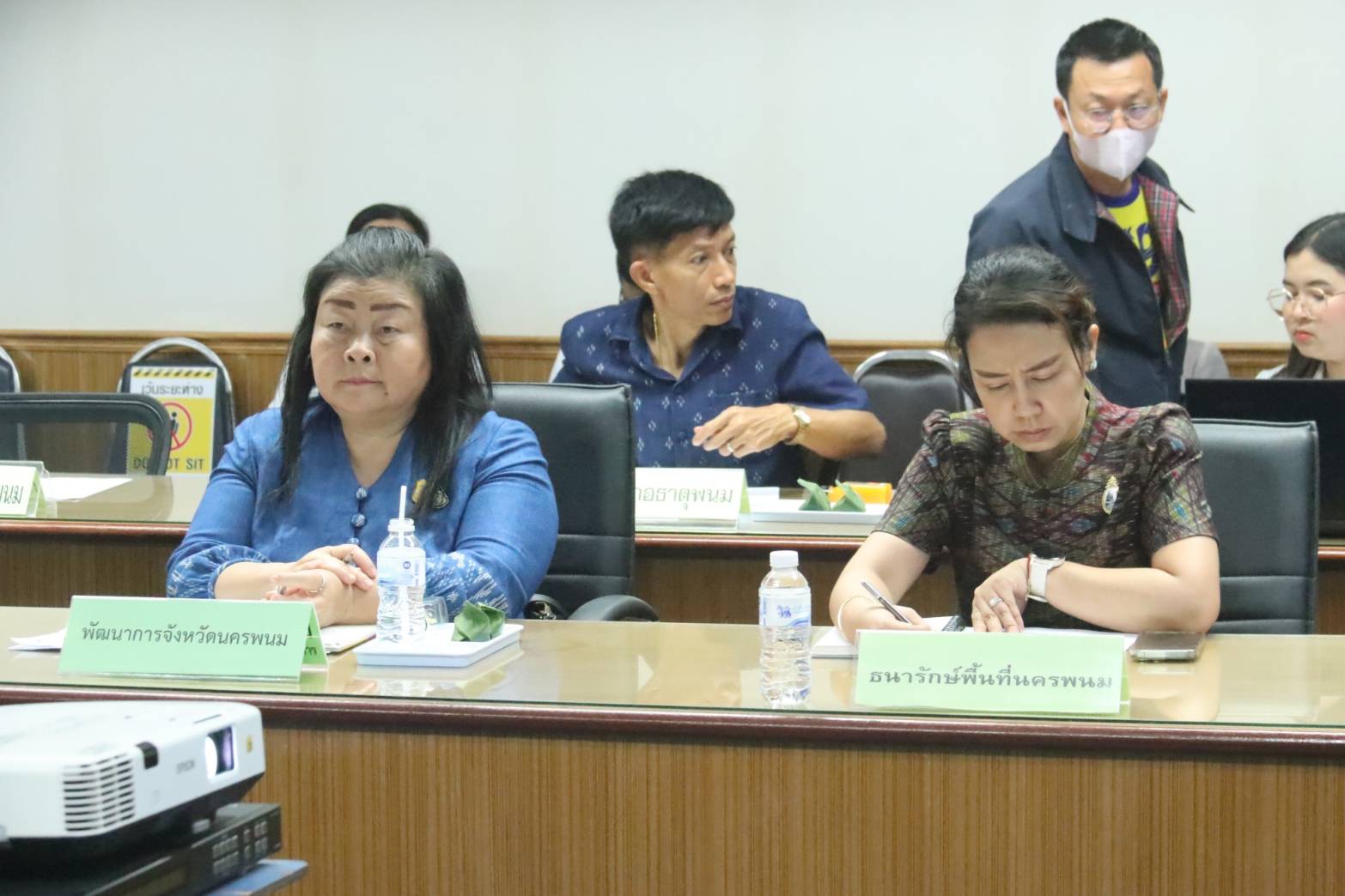 พช.นครพนม   ร่วมประชุมเตรียมความพร้อมต้อนรับนายกรัฐมนตรีและคณะ