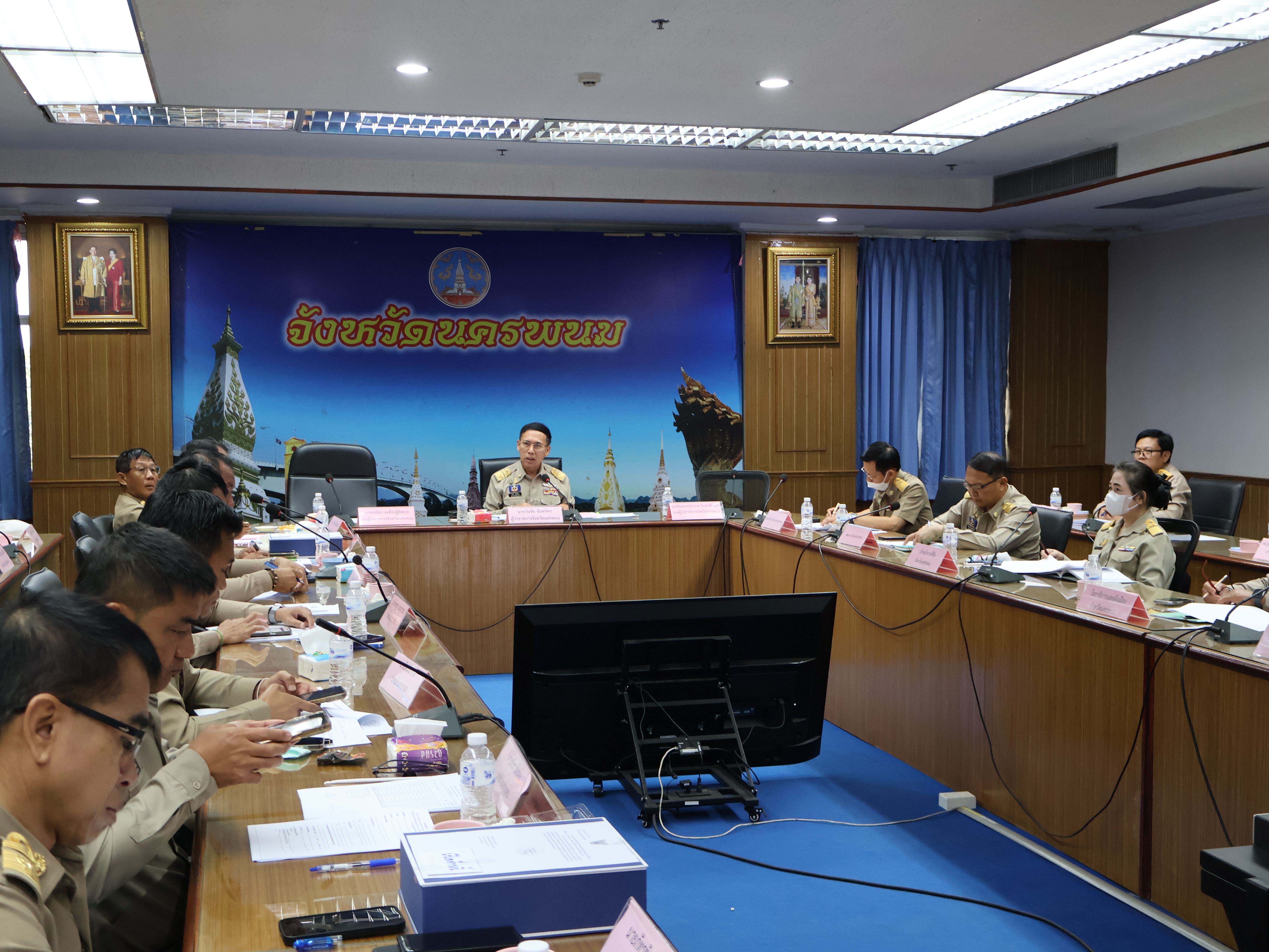 พช.นครพนม   ร่วมประชุมหัวหน้าส่วนมหาดไทย นายอำเภอ ขับเคลื่อนการพัฒนา และดูแลความเป็นอยู่ของประชาชน