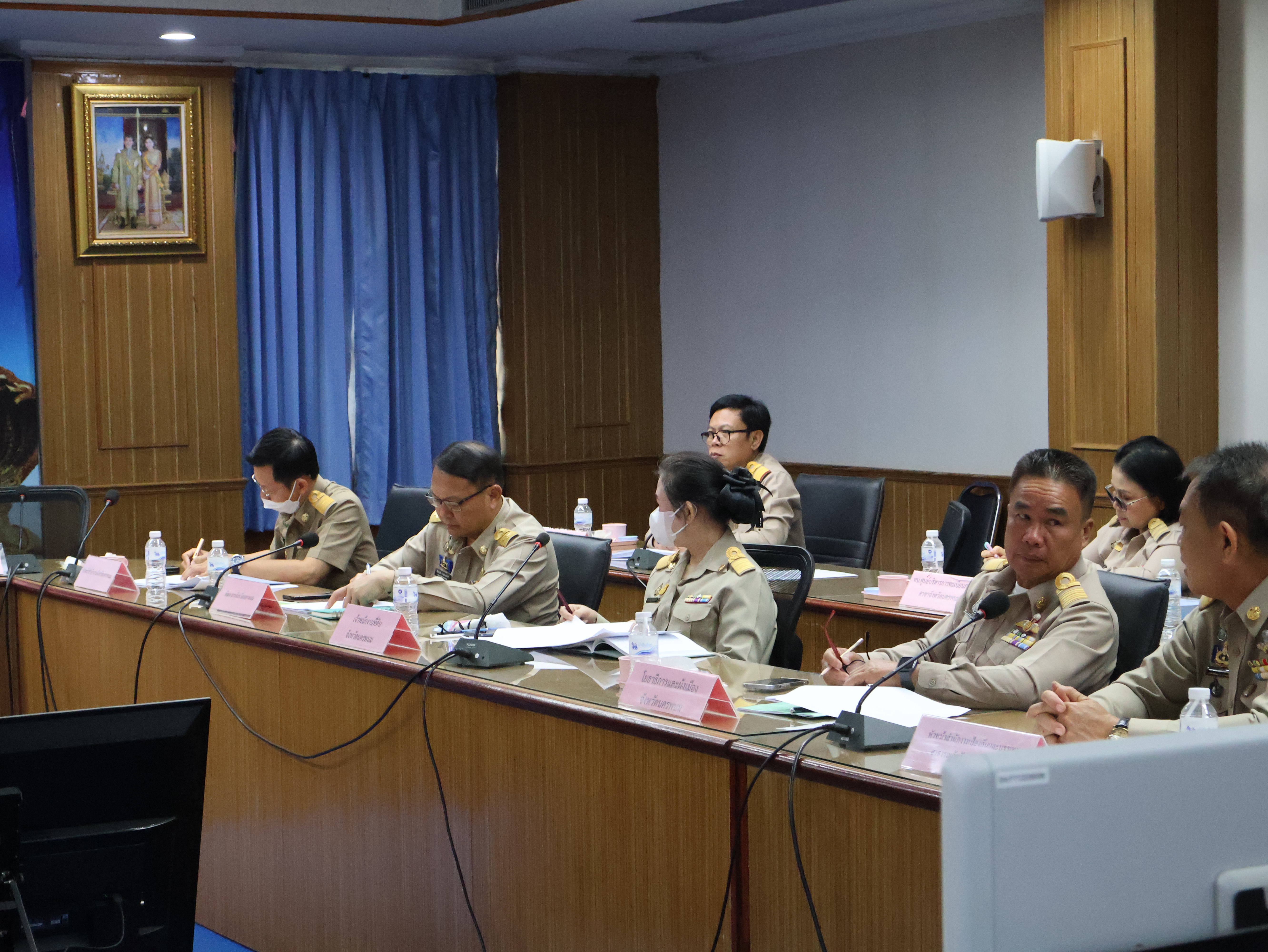 พช.นครพนม   ร่วมประชุมหัวหน้าส่วนมหาดไทย นายอำเภอ ขับเคลื่อนการพัฒนา และดูแลความเป็นอยู่ของประชาชน