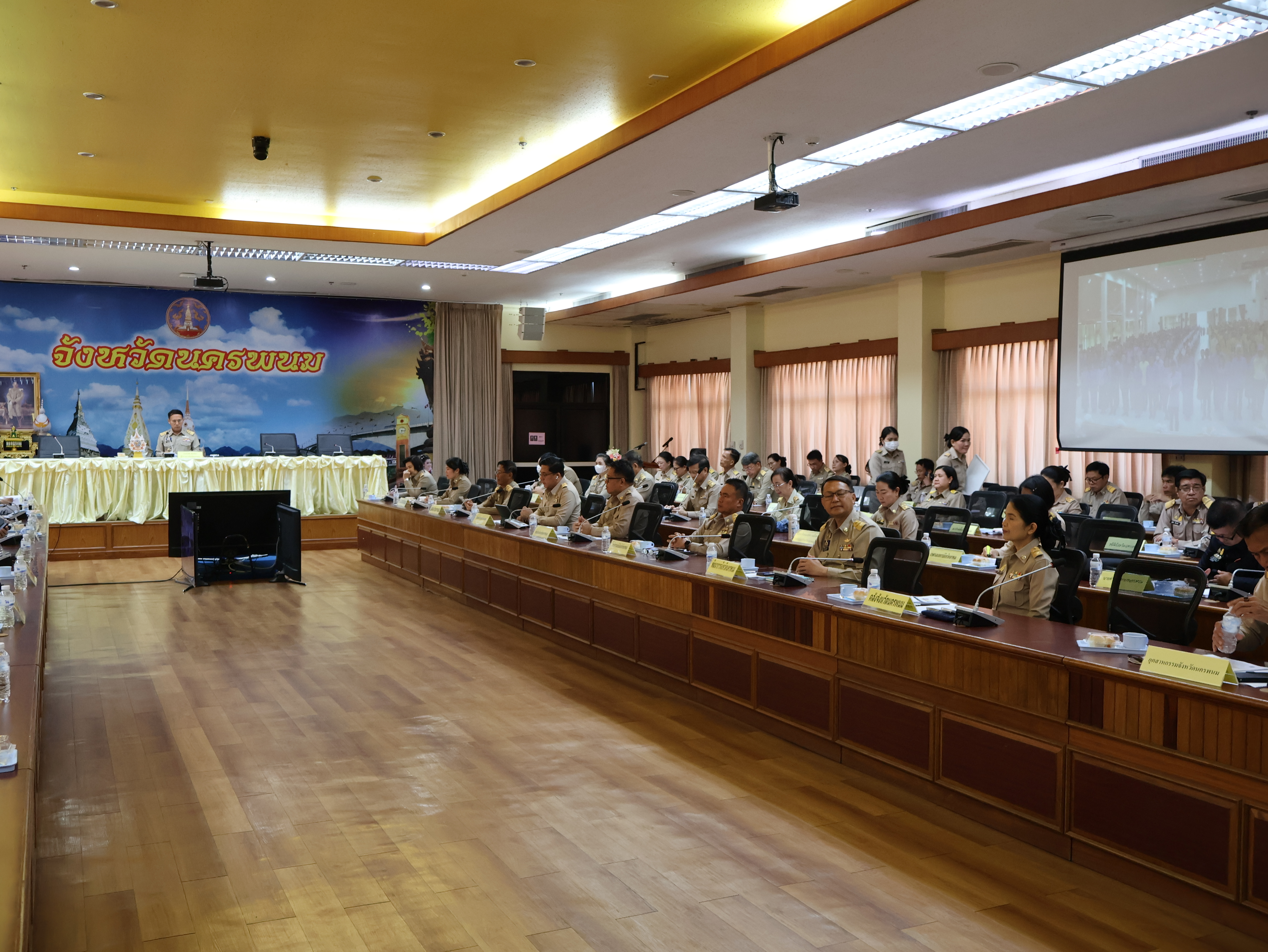 พช.นครพนม   ร่วมประชุมกรมการจังหวัดนครพนม ครั้งที่ 2/2567 ประจำเดือนกุมภาพันธ์ 2567