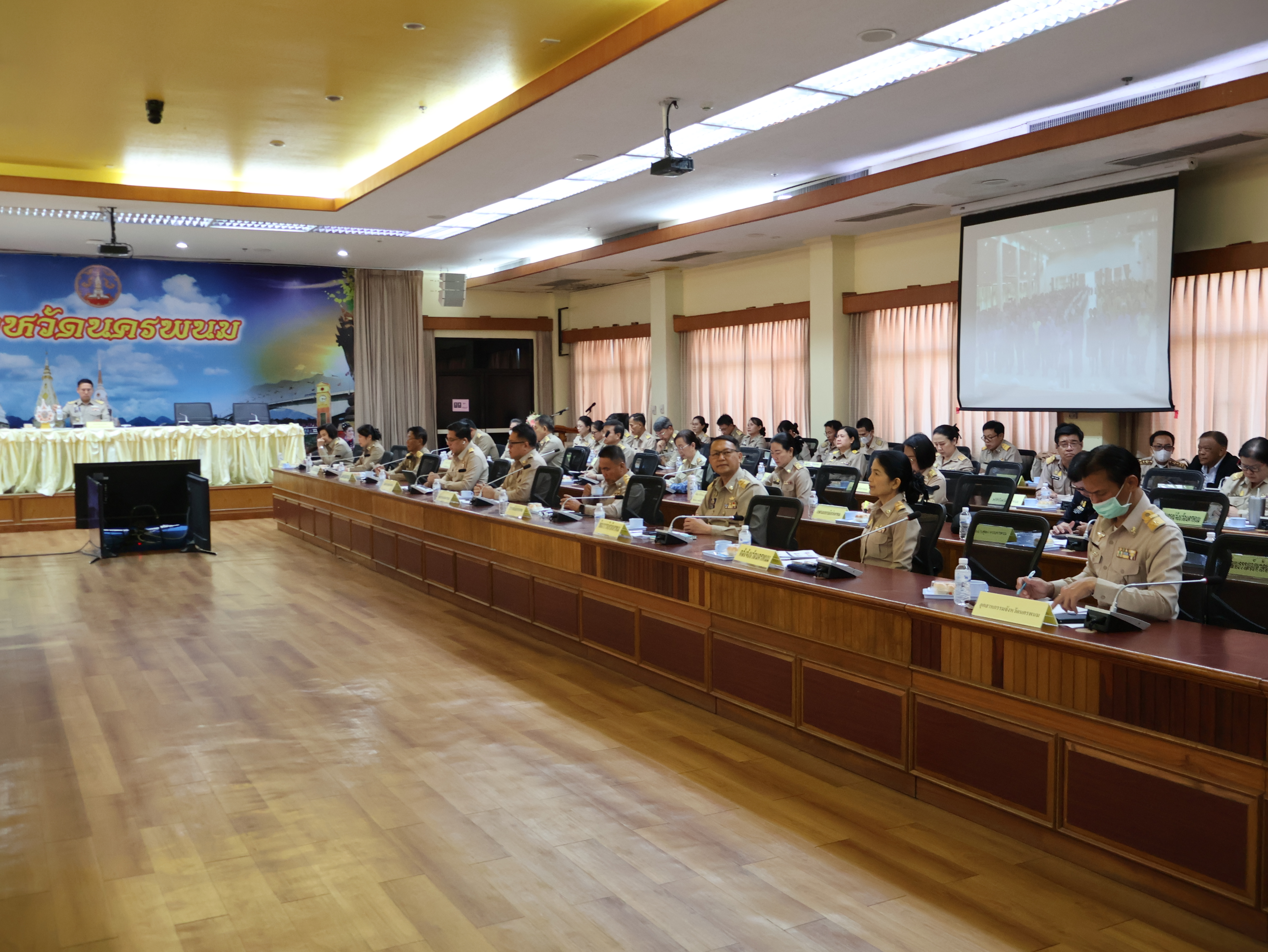 พช.นครพนม   ร่วมประชุมกรมการจังหวัดนครพนม ครั้งที่ 2/2567 ประจำเดือนกุมภาพันธ์ 2567