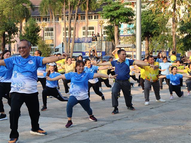 พช.นครพนม   ร่วมกิจกรรม Exercise สร้างนิสัยออกกำลังกาย ทุกวันพุธ