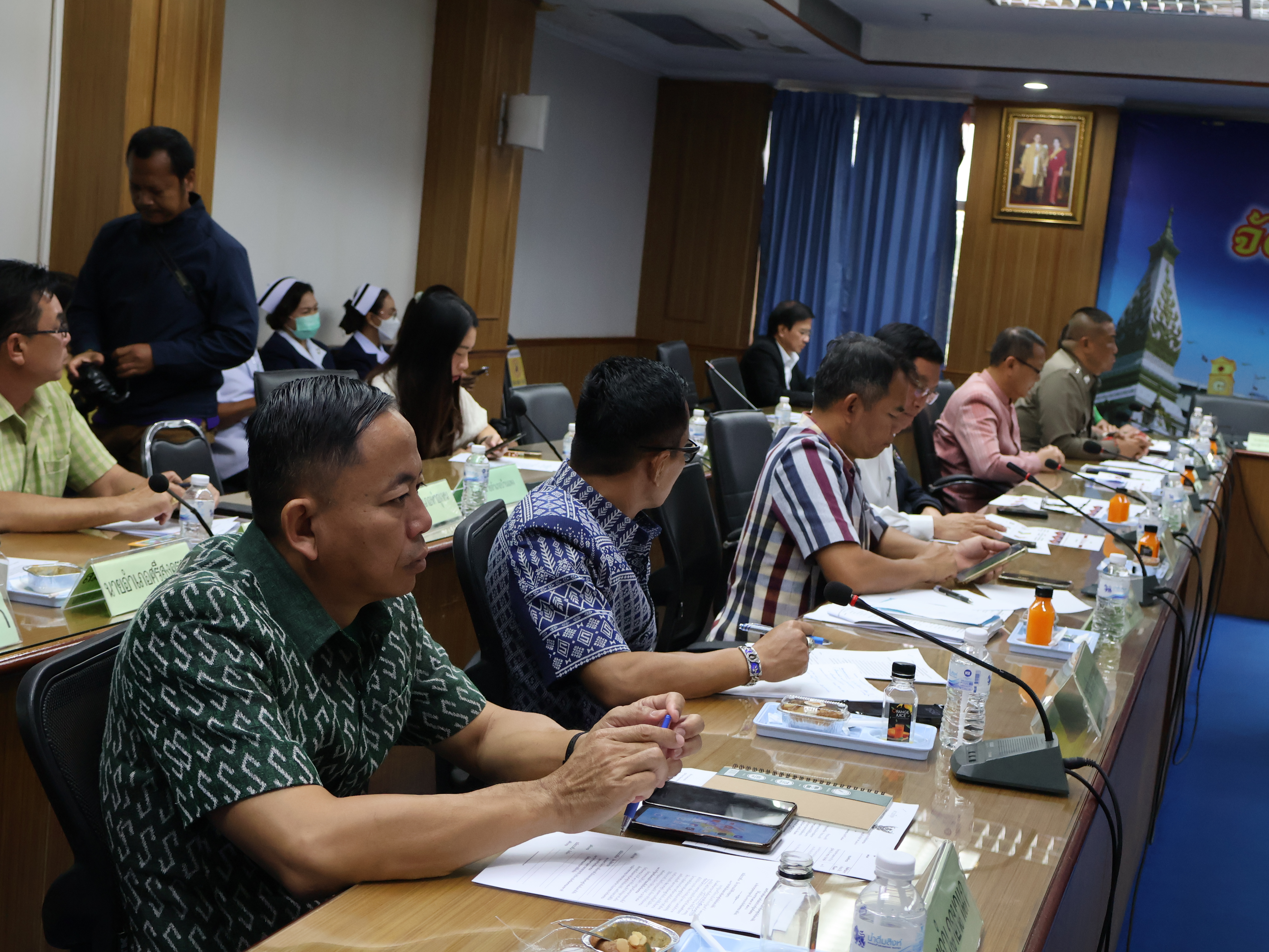 พช.นครพนม   ร่วมประชุมหารือการเตรียมความพร้อมต้อนรับนายกรัฐมนตรีและคณะ รวมทั้งร่วมหารือแผนงาน/โครงการยกระดับเมืองและกระตุ้นเศรษฐกิจท้องถิ่น