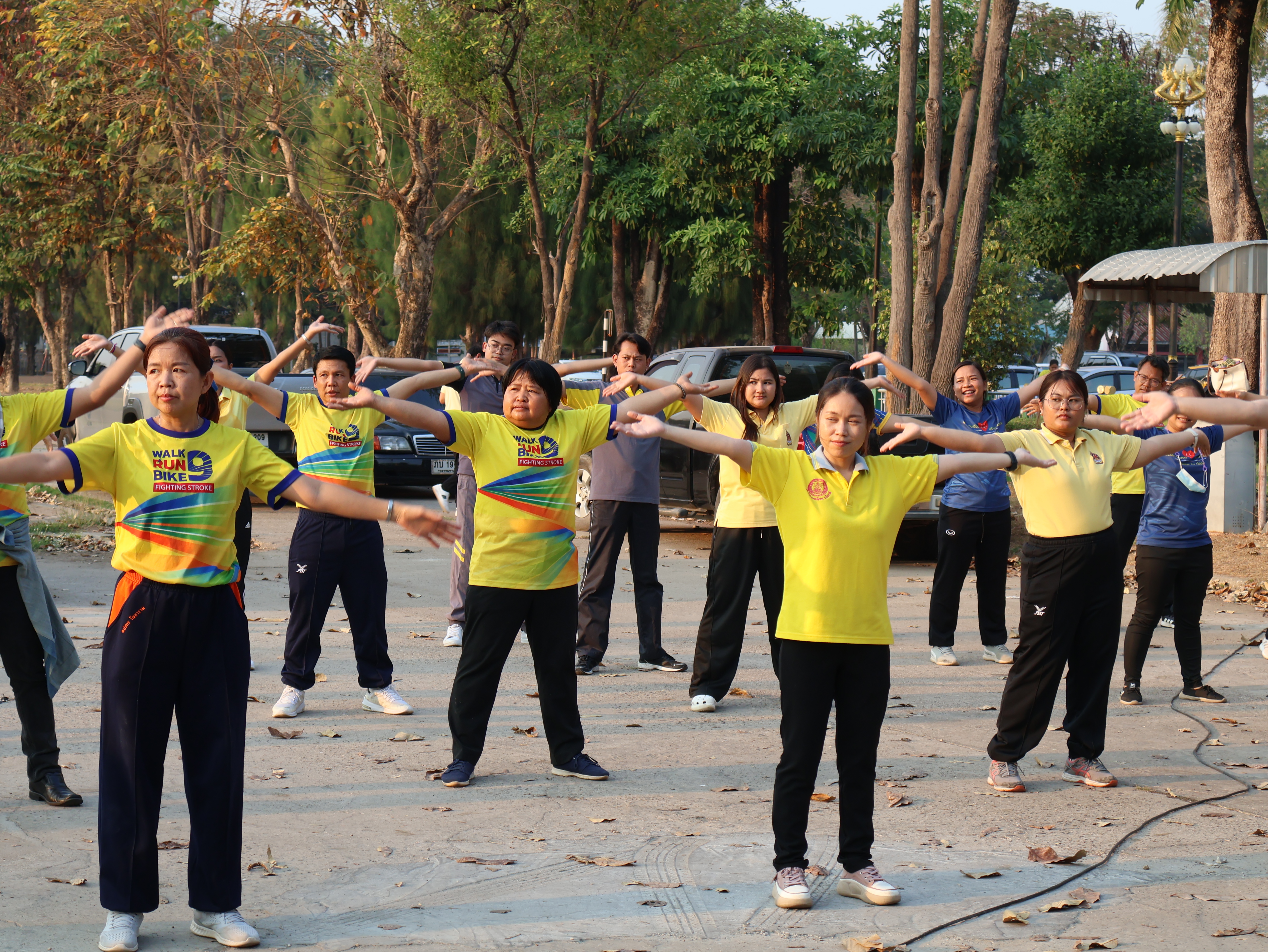 พช.นครพนม ร่วมกิจกรรม Exercise สร้างนิสัยออกกำลังกาย ทุกวันพุธ