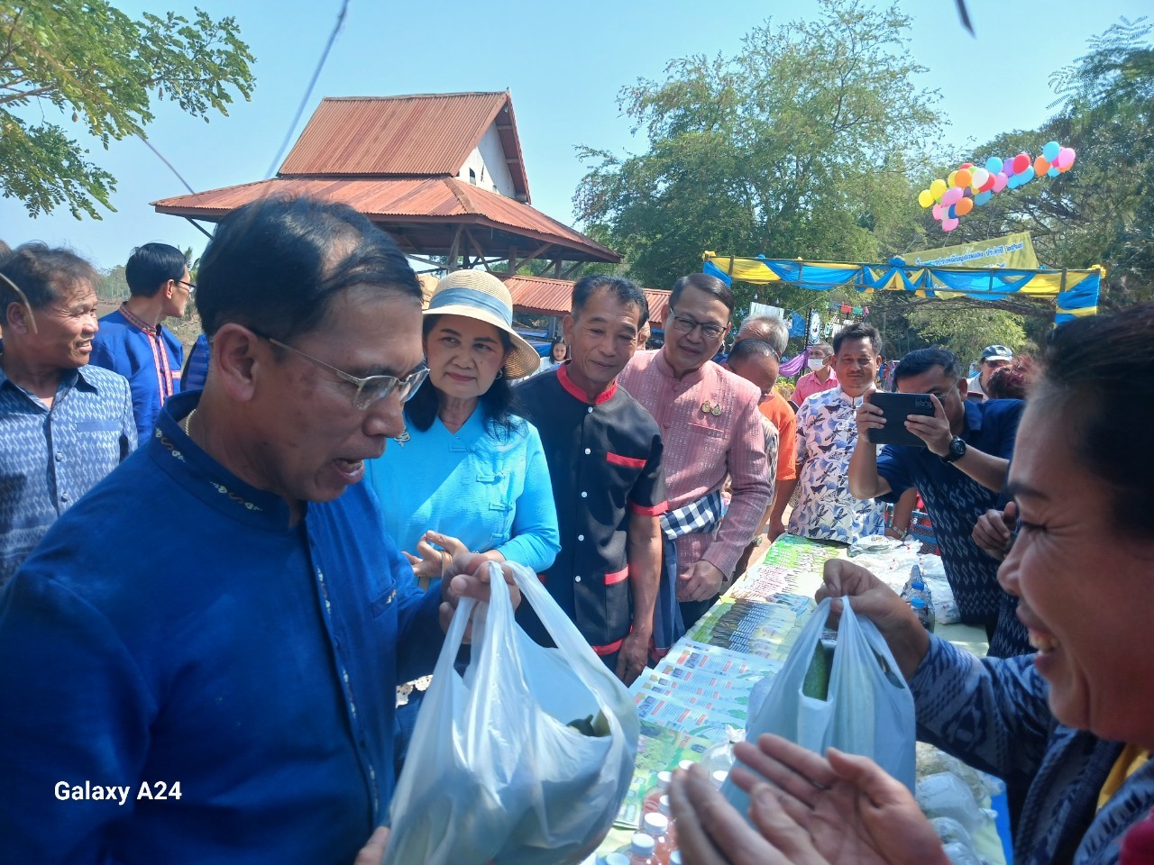 พช.นครพนม   ร่วมเป็นเกียรติในพิธีเปิดงานประเพณีบุญสวนแตงประจำปี 2567