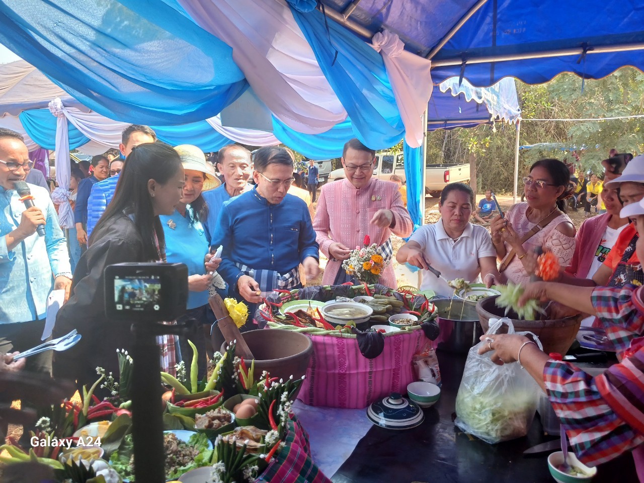 พช.นครพนม   ร่วมเป็นเกียรติในพิธีเปิดงานประเพณีบุญสวนแตงประจำปี 2567
