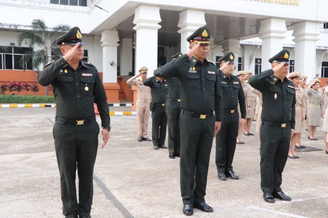 พช.นครพนม   ร่วมกิจกรรมเคารพธงชาติ สวดมนต์ไหว้พระ สร้างสำนึกรักและภาคภูมิใจในชาติไทย
