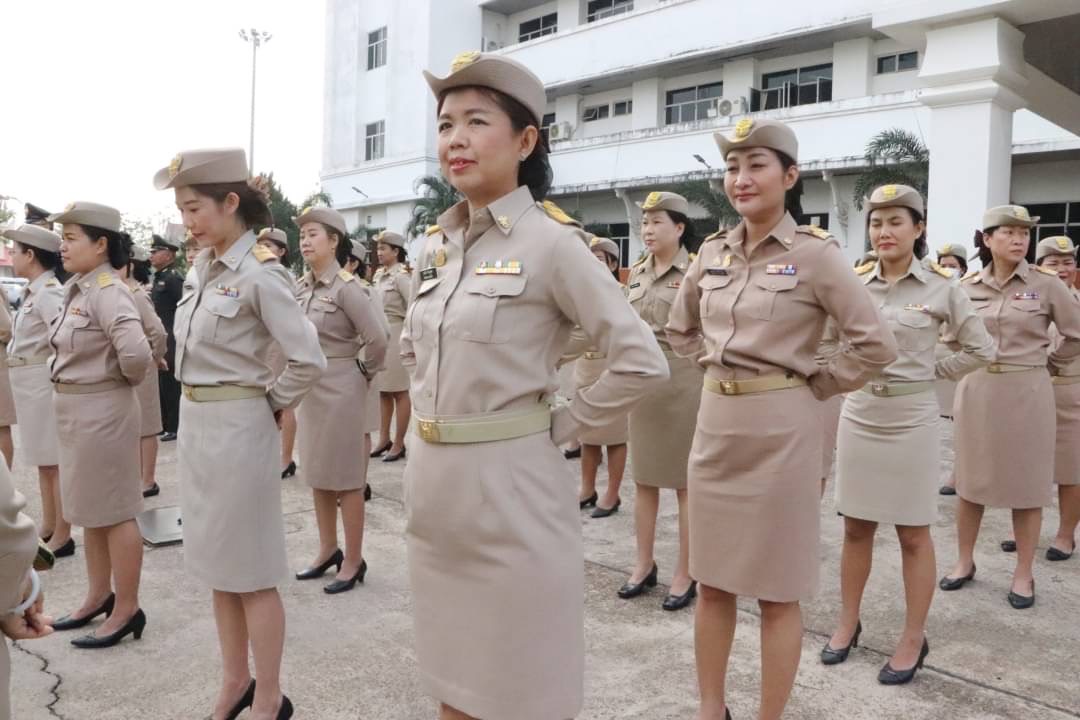 พช.นครพนม   ร่วมกิจกรรมเคารพธงชาติ สวดมนต์ไหว้พระ สร้างสำนึกรักและภาคภูมิใจในชาติไทย