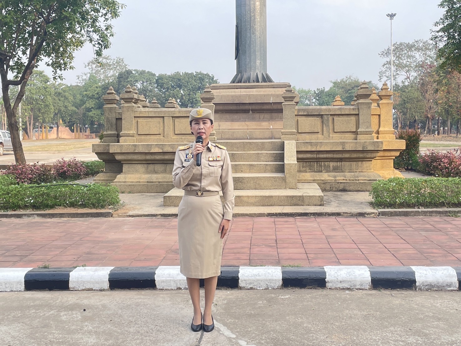 พช.นครพนม   ร่วมกิจกรรมเคารพธงชาติ สวดมนต์ไหว้พระ สร้างสำนึกรักและภาคภูมิใจในชาติไทย