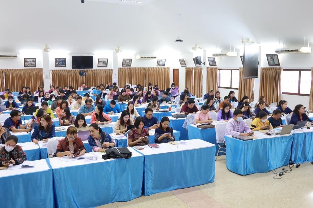 พช.นครพนม   ร่วมอบรมทบทวนระบบ e – saraban หนุนงานธุรการครบวงจร