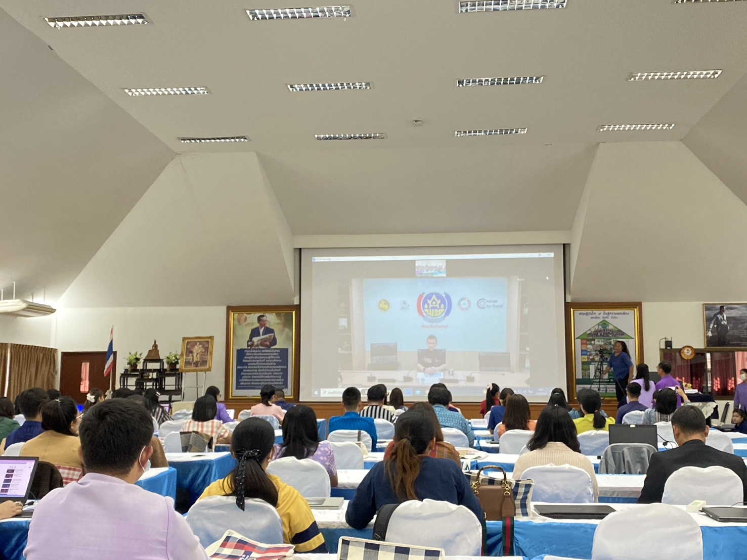 พช.นครพนม   ร่วมอบรมทบทวนระบบ e – saraban หนุนงานธุรการครบวงจร