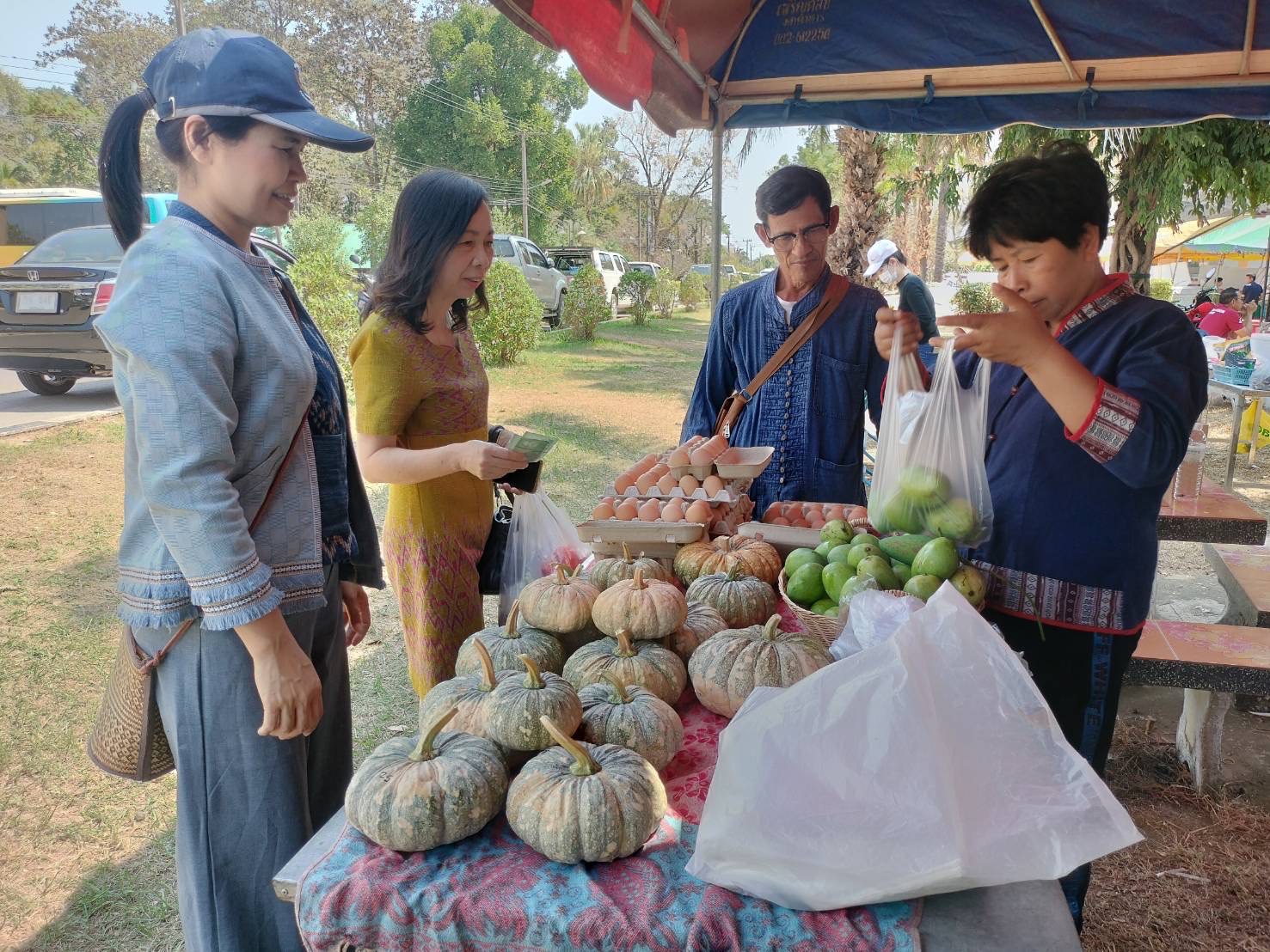 พช.นครพนม   ร่วมเปิดงานเกษตรลุ่มน้ำโขง ครั้งที่ 25 ถ่ายทอดความรู้และเปิดพื้นที่จำหน่ายผลิตภัณฑ์ ผลผลิต และสินค้าทางการเกษตร ขับเคลื่อนการพัฒนาคุณภาพชีวิตของเกษตรกรชาวจังหวัดนครพนมอย่างยั่งยืนด้วยเทคโนโลยี