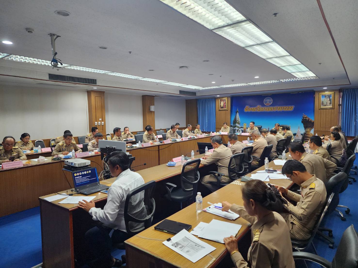 พช.นครพนม   ร่วมประชุมหัวหน้าส่วนมหาดไทย นายอำเภอ ขับเคลื่อนการพัฒนา และดูแลความเป็นอยู่ของประชาชน ประจำเดือนมีนาคม 2567
