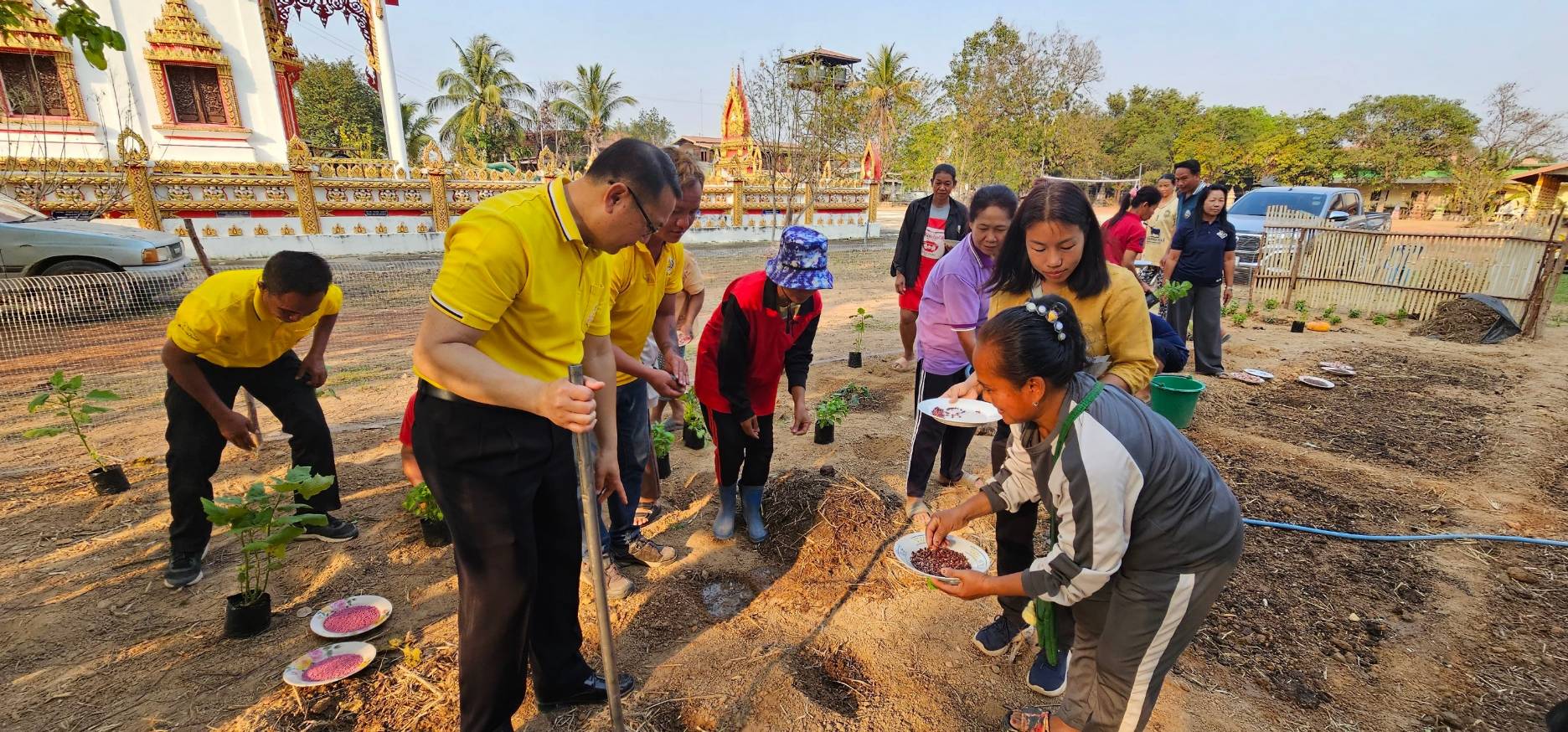 พช.นครพนม   ติดตามการดำเนินงานตามแนวทางการน้อมนำแนวพระราชดำริของสมเด็จพระกนิษฐาธิราชเจ้า กรมสมเด็จพระเทพรัตนราชสุดา ฯ สยามบรมราชกุมารี สู่ปฏิบัติการปลูกผักสวนครัว เพื่อสร้างความมั่นคงทางอาหาร ประจำปีงบประมาณ พ.ศ. 2567