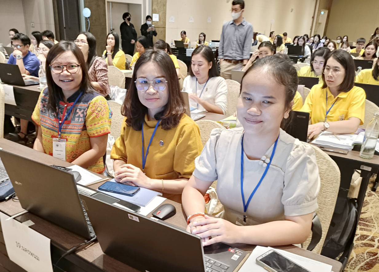 พช.นครพนม   เข้าร่วมโครงการฝึกอบรมการใช้งานระบบบัญชี (ERP)และระบบโปรแกรมทะเบียนลูกหนี้ใหม่ (Loan Management :LM)