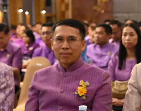 จังหวัดนครพนม   ร่วมประชุมแนวทางการขับเคลื่อนงานตามโครงการอบรมเพิ่มประสิทธิภาพผู้นำในการเสริมสร้างบทบาทของหมู่บ้านสู่การพัฒนาประเทศอย่างยั่งยืน ประจำปีงบประมาณ พ.ศ. 2567 รวม 20 จังหวัดภาคอีสาน ปลัด มท. มอบนโนบาย ย้ำเป็น “ราชสีห์ผู้ภักดีของแผ่นดิน” ทำหน้าที่ผู้นำการบำบัดทุกข์ บำรุงสุข แบบบูรณาการให้สำเร็จ มุ่งมั่นทำงาน “ด้วยน้ำใจ” และมีจิตวิญญาณในการทำประโยชน์เพื่อพี่น้องประชาชน