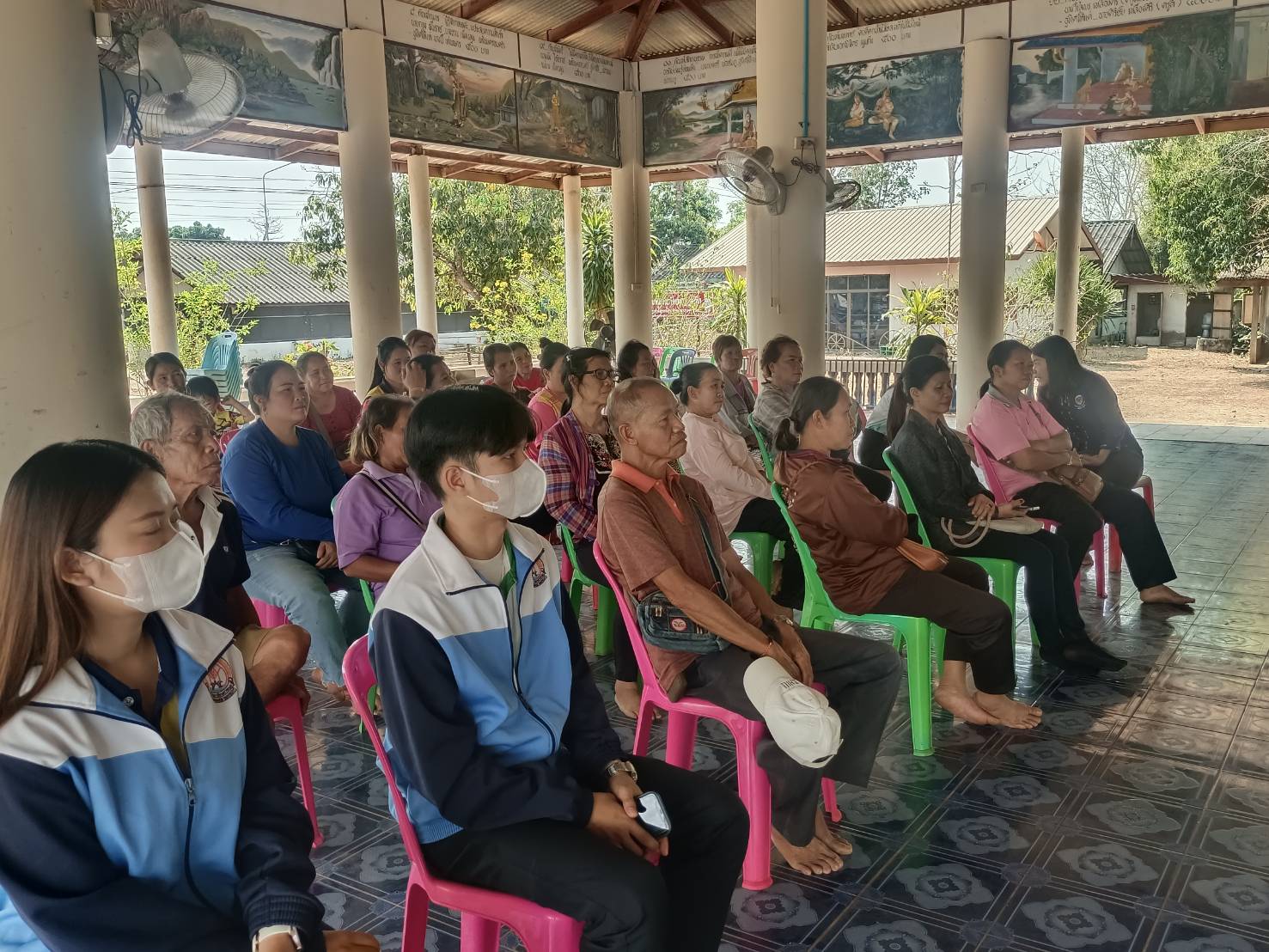 พช.นครพนม   ติดตาม สนับสนุนการดำเนินกิจกรรมส่งเสริมอาชีพเพาะเห็ดฟางกองเตี้ย โครงการศูนย์จัดการกองทุนชุมชน บริหารจัดการหนี้ “สำนึกดี แผนดี บริหารหนี้ได้”