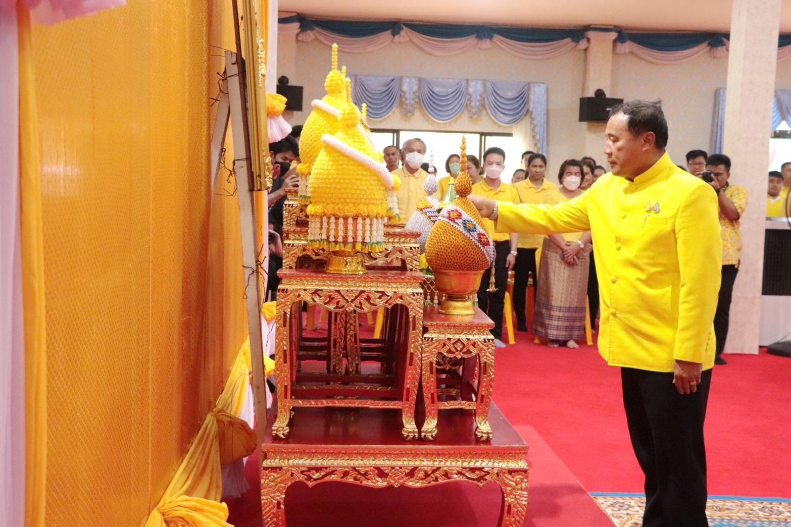 พช.นครพนม   ร่วมพิธีเจริญพระพุทธมนต์เฉลิมพระเกียรติถวายพระพรชัยมงคลแด่ พระบาทสมเด็จพระเจ้าอยู่ เนื่องในโอกาสเฉลิมพระชนมพรรษา 6 รอบ 28 กรกฎาคม 2567