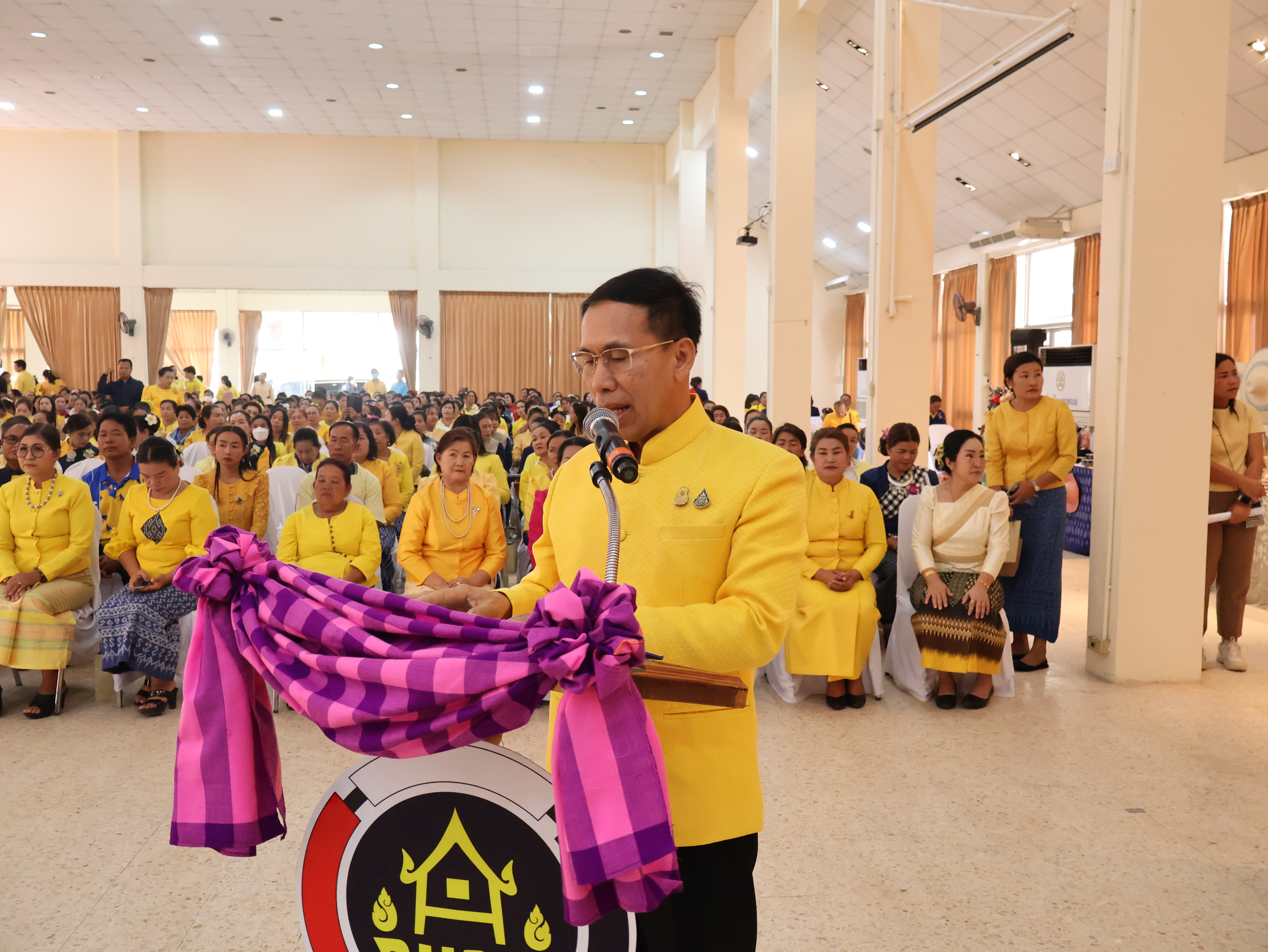 จังหวัดนครพนม   จัดโครงการรวมพลังสตรีศรีนครพนม “เทิดไท้องค์ราชัน” กิจกรรมเนื่องในวันสตรีสากลจังหวัดนครพนม ประจำปี 2567 และกิจกรรมมหกรรมการออม 50 ปี ทุนชุมชนขับเคลื่อนเศรษฐกิจฐานราก