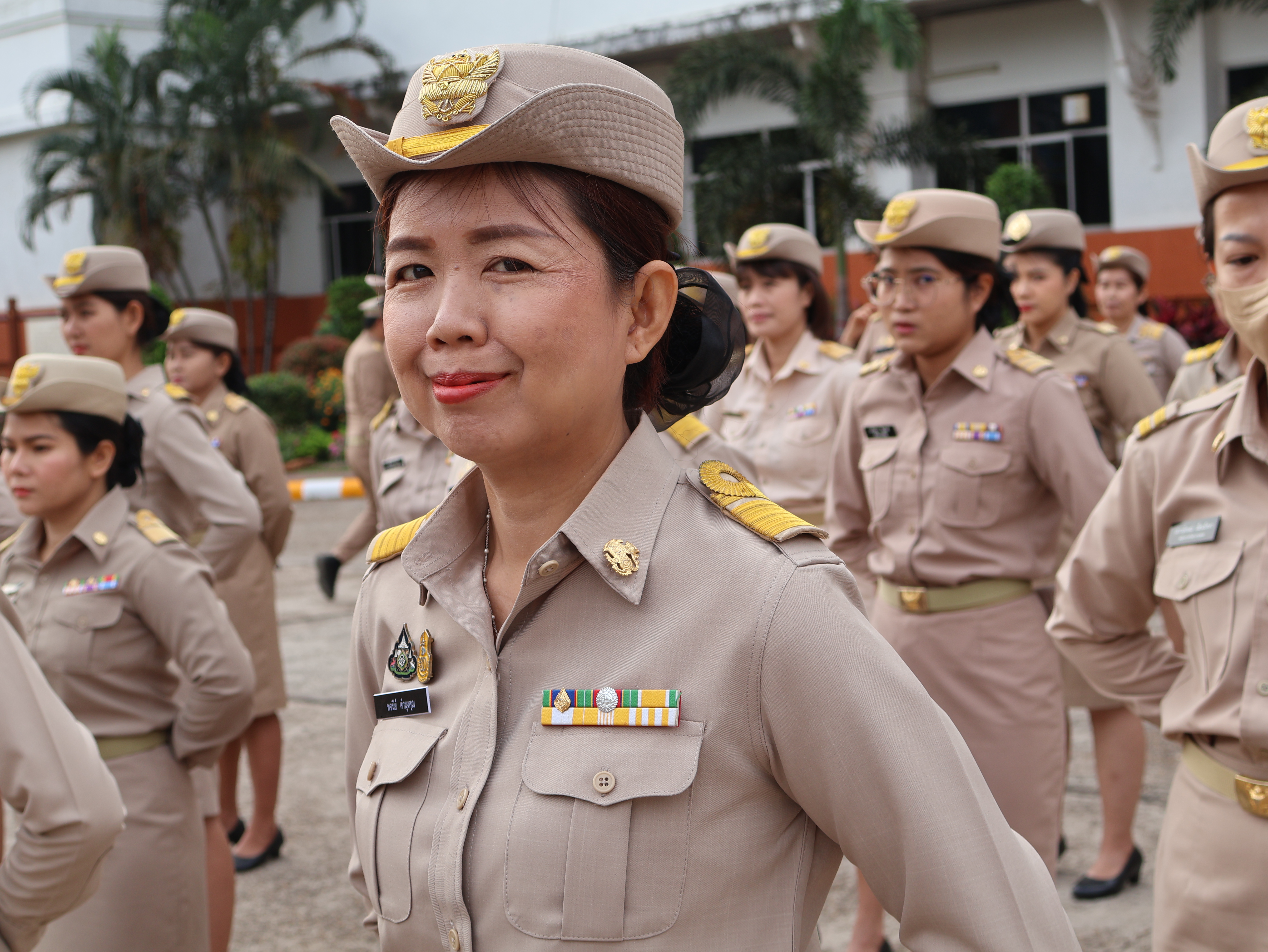 พช.นครพนม   ร่วมกิจกรรมเคารพธงชาติ สวดมนต์ไหว้พระ สร้างสำนึกรักและภาคภูมิใจในชาติไทย