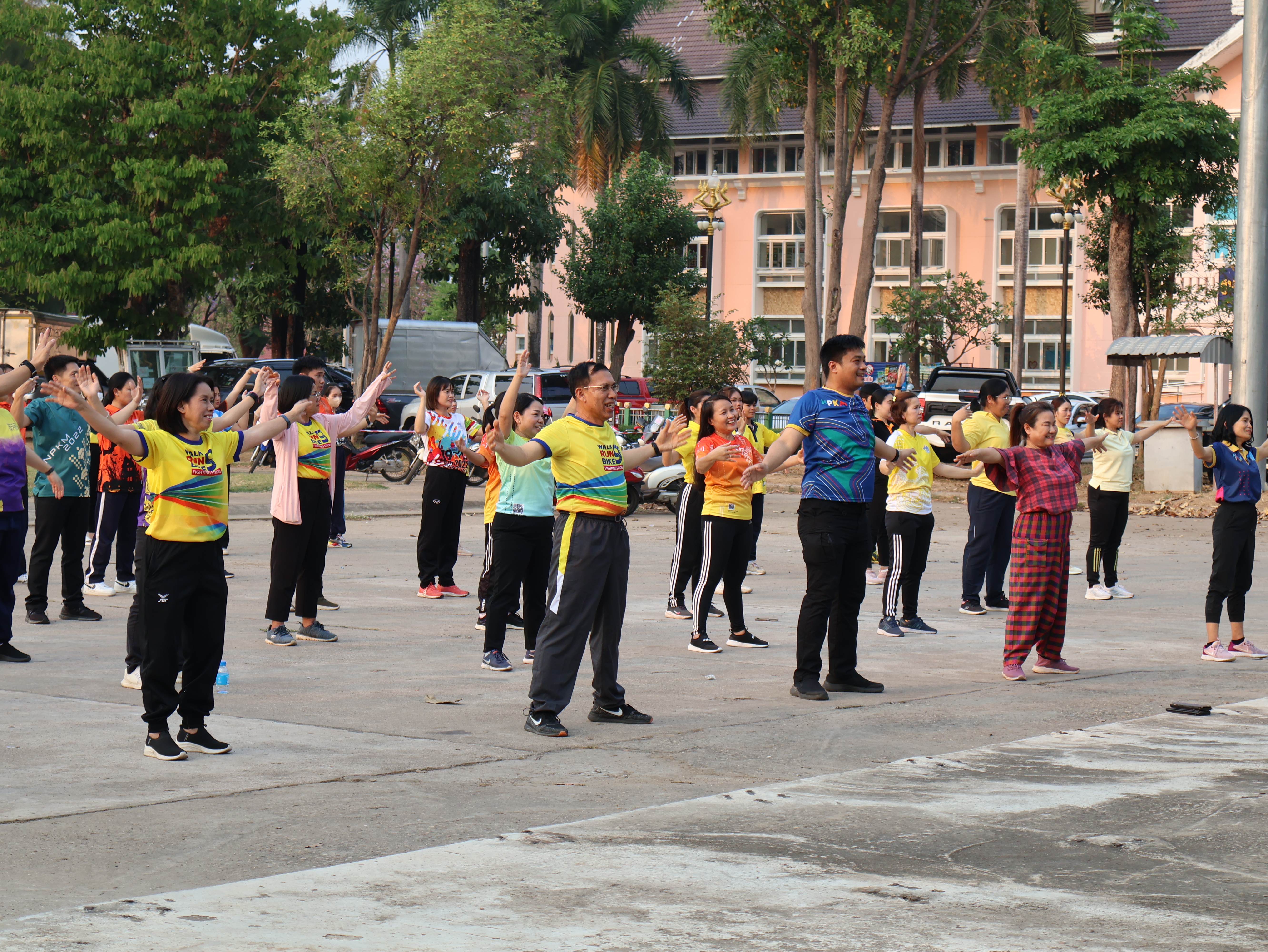 พช.นครพนม   ร่วมกิจกรรม Exercise สร้างนิสัยออกกำลังกาย ทุกวันพุธ
