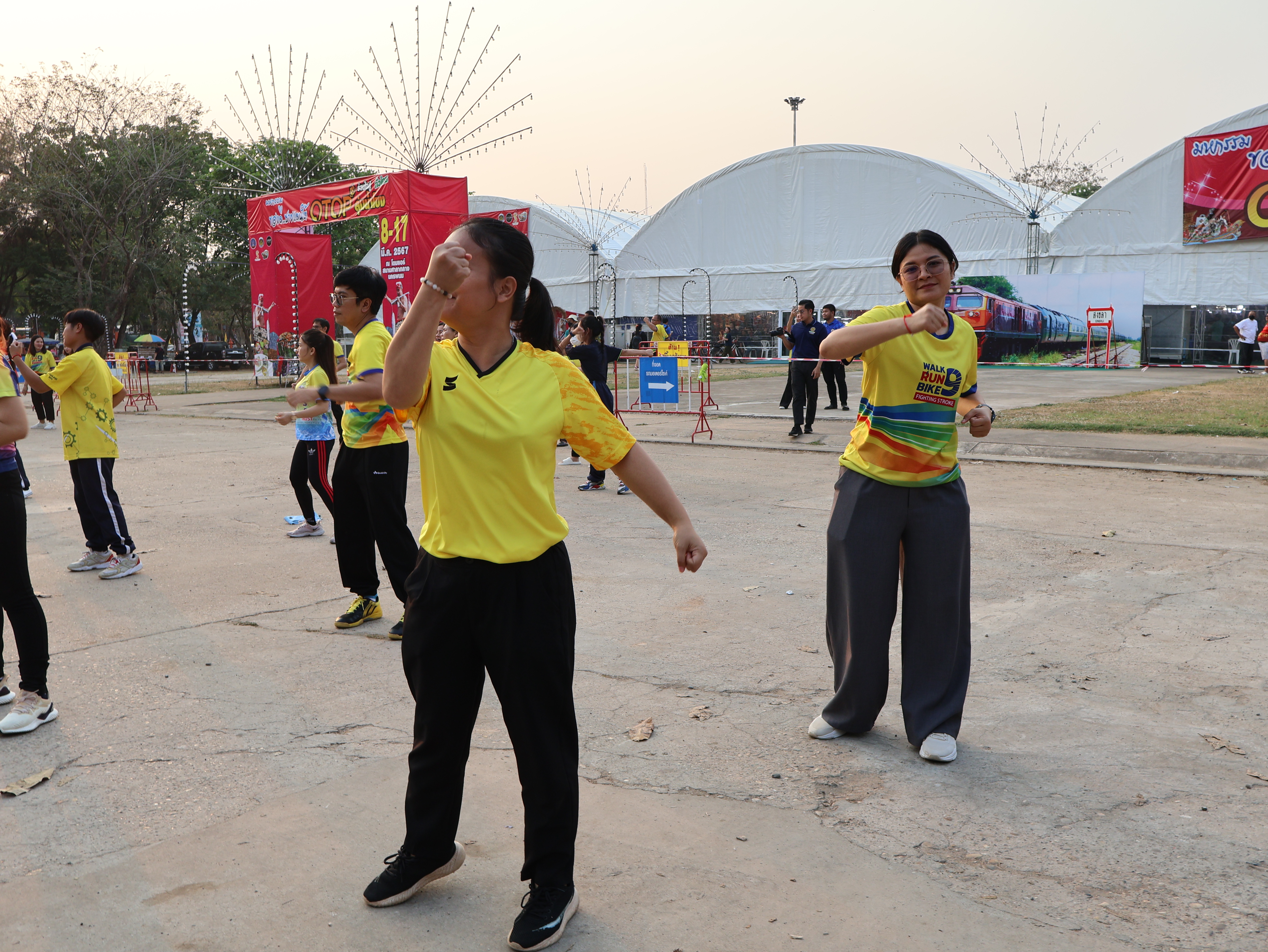 พช.นครพนม   ร่วมกิจกรรม Exercise สร้างนิสัยออกกำลังกาย ทุกวันพุธ