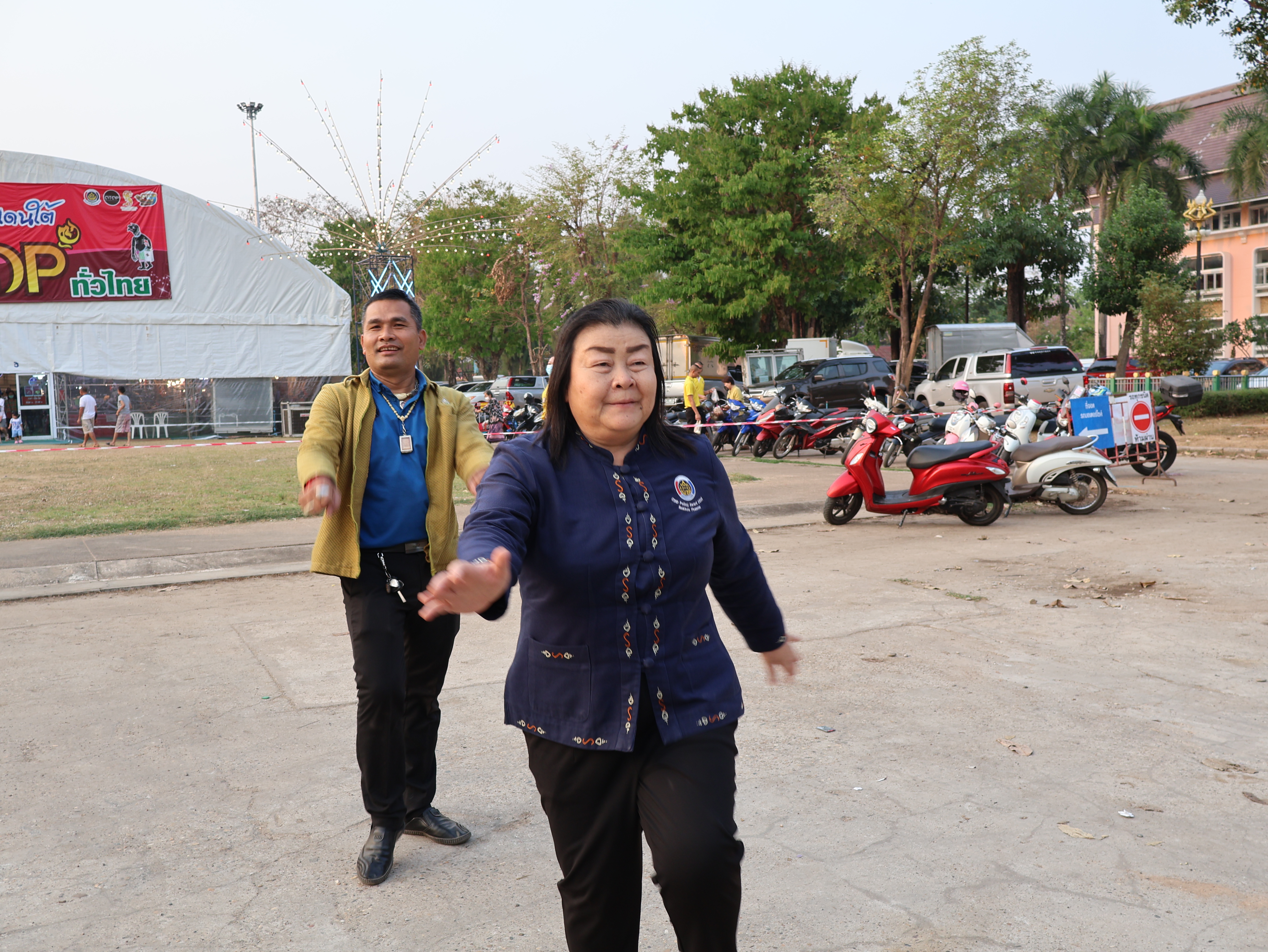 พช.นครพนม   ร่วมกิจกรรม Exercise สร้างนิสัยออกกำลังกาย ทุกวันพุธ