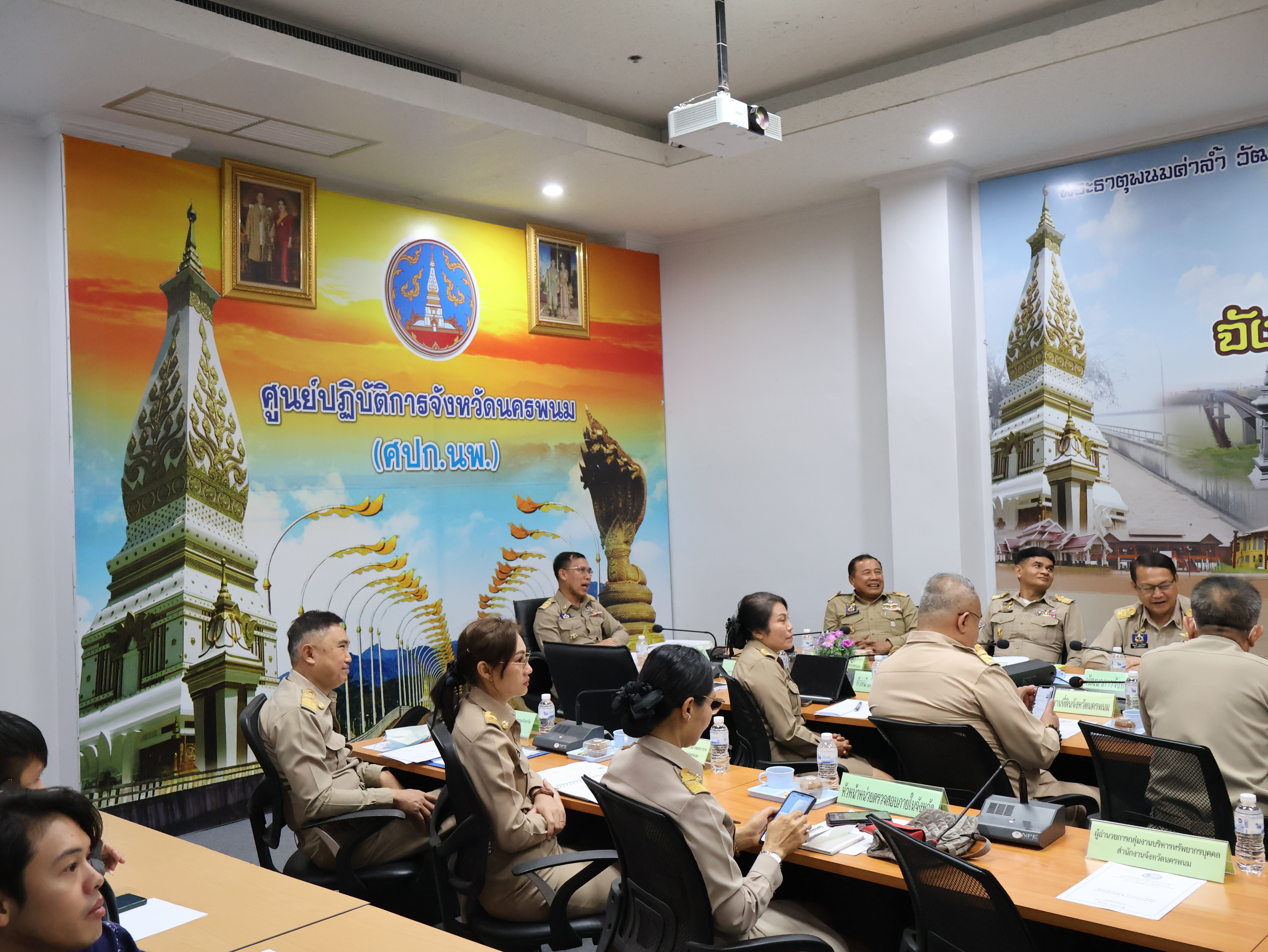 พช.นครพนม    ร่วมการประชุมขับเคลื่อนและติดตามนโยบายของรัฐบาลและภารกิจสำคัญของปลัดกระทรวงมหาดไทย  ประจำปีงบประมาณพ.ศ 2567 เดือนมีนาคม 2567 ผ่านระบบวีดิทัศน์ทางไกล (vcs)
