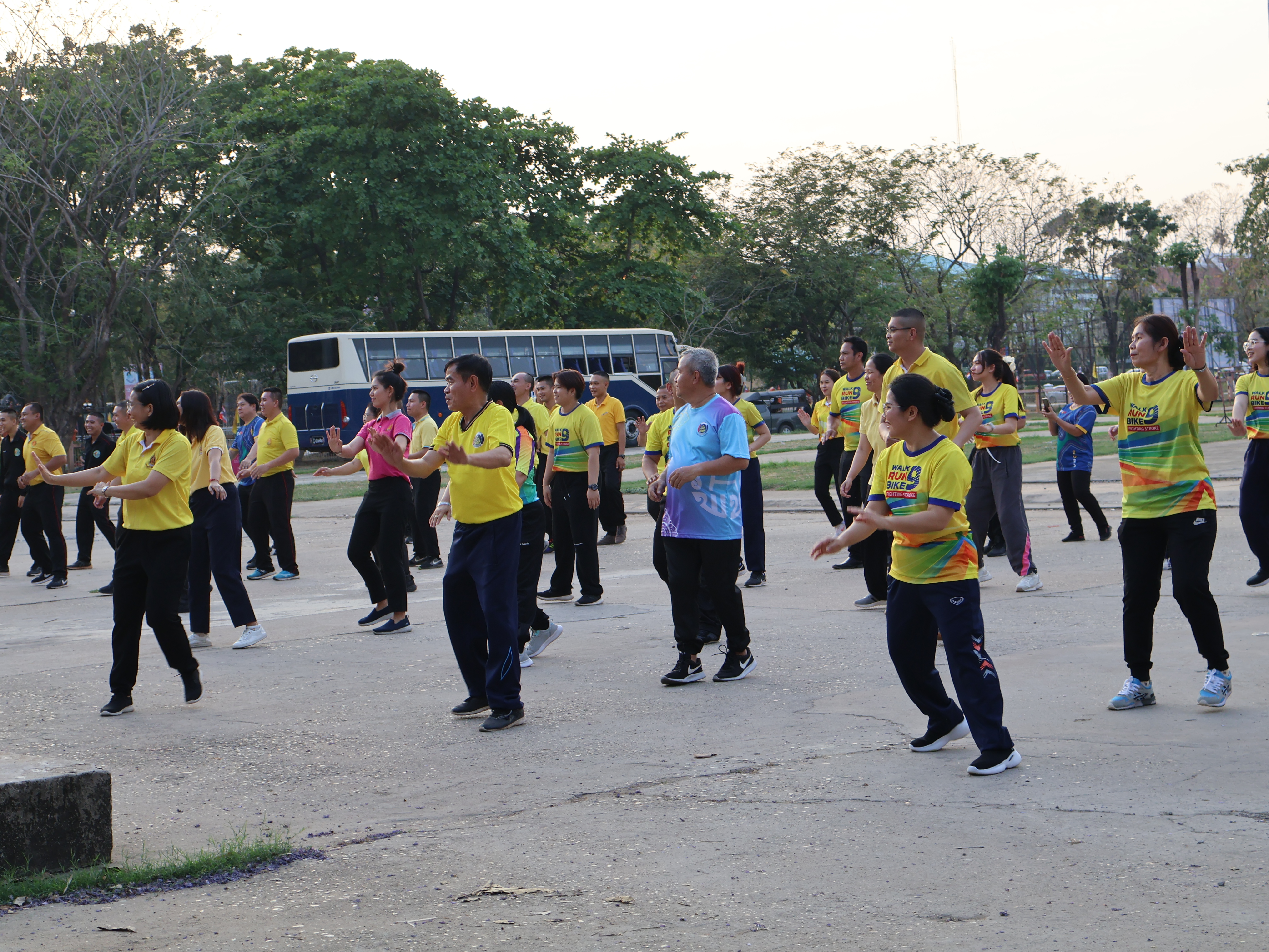 พช.นครพนม   ร่วมกิจกรรม Exercise สร้างนิสัยออกกำลังกาย ทุกวันพุธ