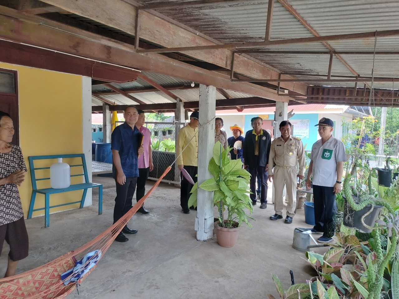 พ่อเมืองนครพนม   ลงพื้นที่ตรวจเยี่ยมการดำเนินโครงการหมู่บ้านยั่งยืน (Sustainable Village)พื้นที่อำเภอบ้านแพง