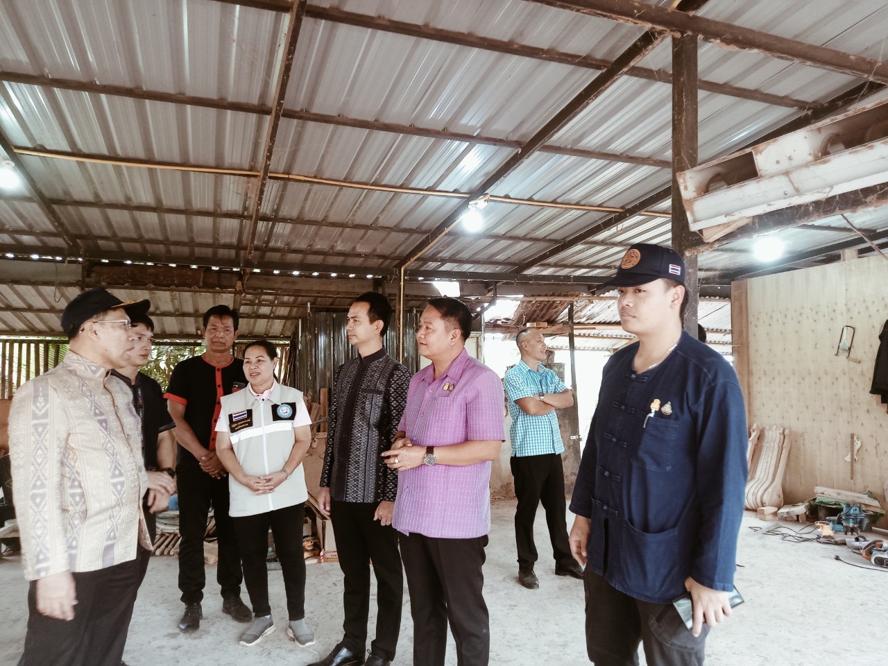 พ่อเมืองนครพนม    ลงพื้นที่ตรวจเยี่ยม หมู่บ้าน OTOP เพื่อการท่องเที่ยวบ้านท่าเรือ ตำบลท่าเรือ อำเภอนาหว้า จังหวัดนครพนม