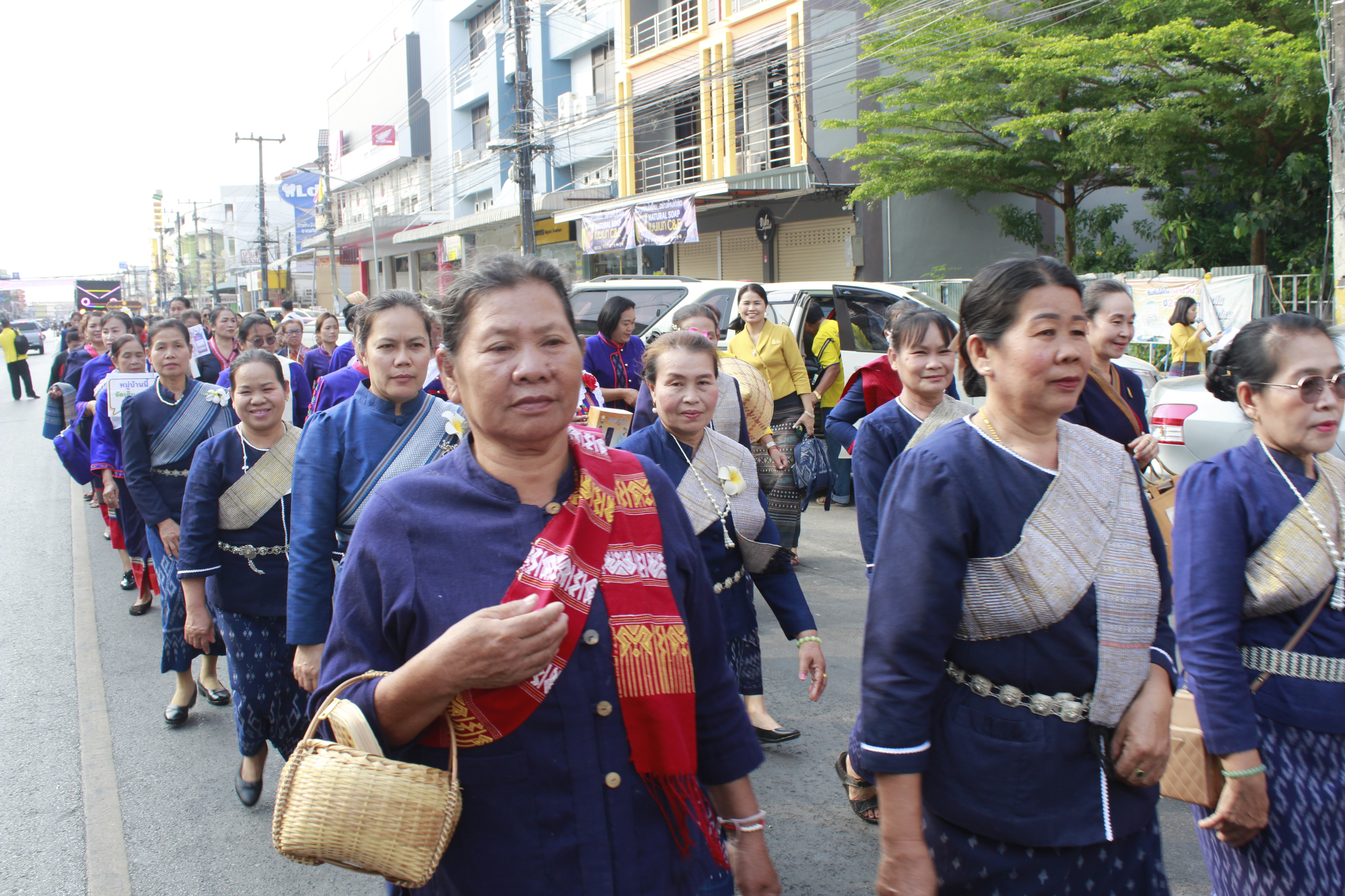จังหวัดนครพนม   จัดโครงการรวมพลังสตรีศรีนครพนม “เทิดไท้องค์ราชัน” กิจกรรมเนื่องในวันสตรีสากลจังหวัดนครพนม ประจำปี 2567 และกิจกรรมมหกรรมการออม 50 ปี ทุนชุมชนขับเคลื่อนเศรษฐกิจฐานราก