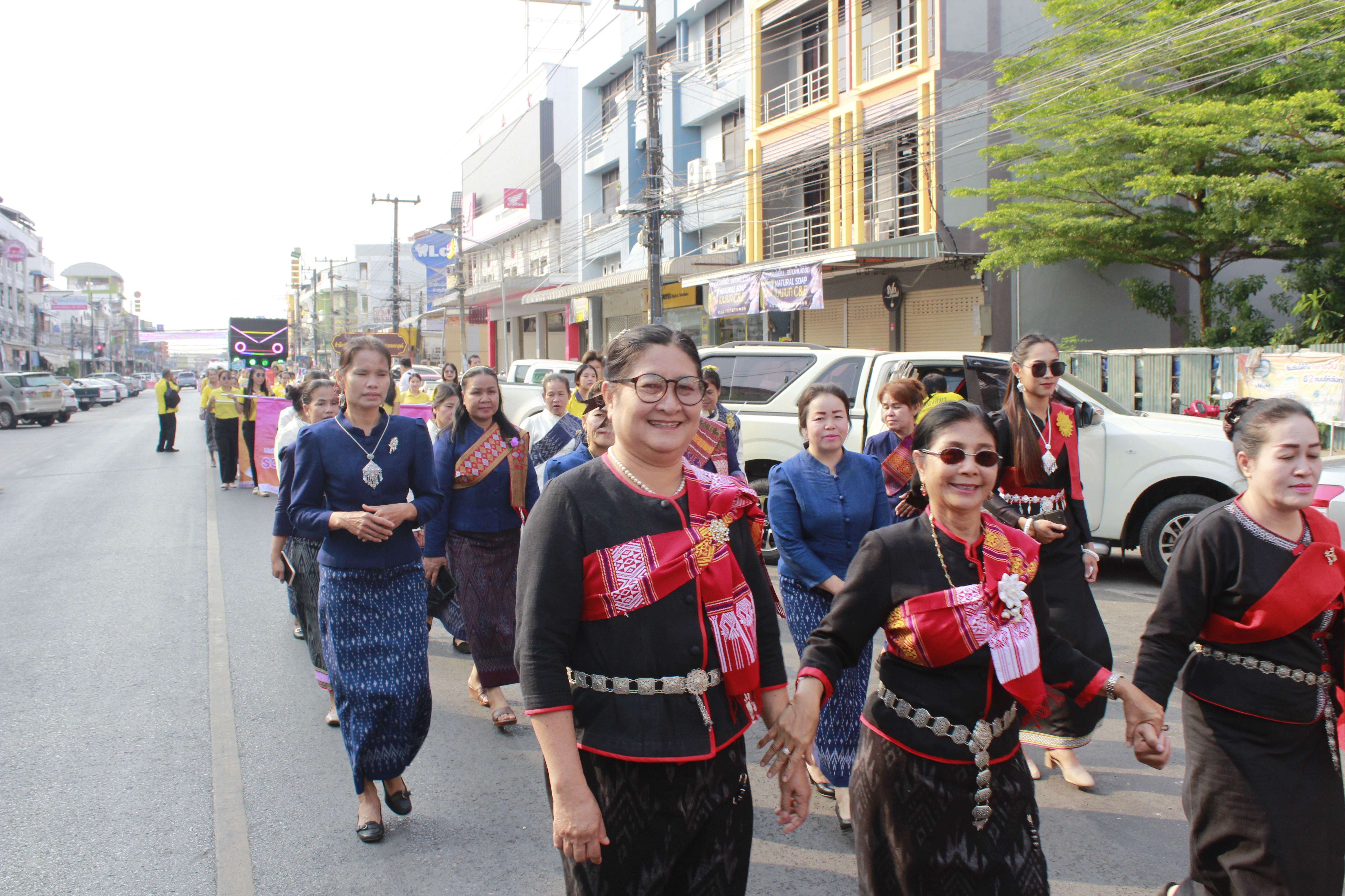 จังหวัดนครพนม   จัดโครงการรวมพลังสตรีศรีนครพนม “เทิดไท้องค์ราชัน” กิจกรรมเนื่องในวันสตรีสากลจังหวัดนครพนม ประจำปี 2567 และกิจกรรมมหกรรมการออม 50 ปี ทุนชุมชนขับเคลื่อนเศรษฐกิจฐานราก