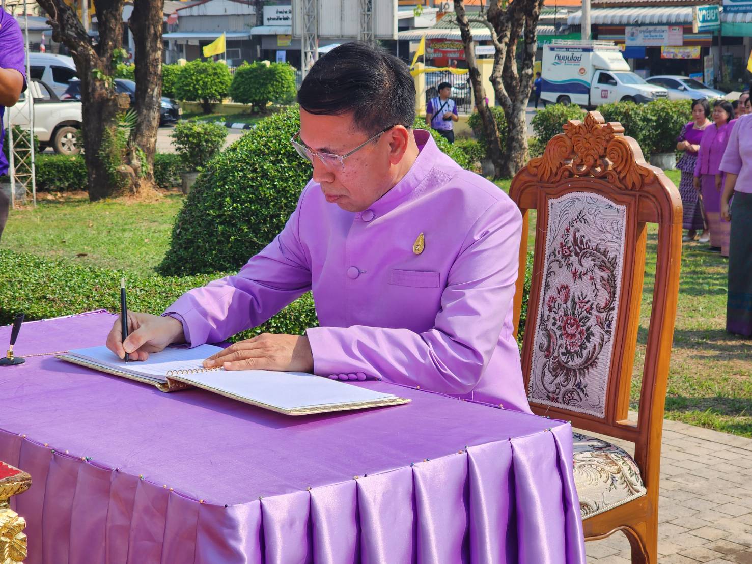 พช.นครพนม   ร่วมกิจกรรมเดินเทิดพระเกียรติและพิธีลงนามถวายพระพรสมเด็จพระกนิษฐาธิราชเจ้า กรมสมเด็จพระเทพรัตนราชสุดาฯ สยามบรมราชกุมารี เนื่องในโอกาสวันคล้ายวันพระราชสมภพ 2 เมษายน พร้อมดำเนินกิจกรรมแปรอักษร “เรารักพระเทพ” และเปิดนิทรรศการมรดกศิลปวัฒนธรรมของชาติ เนื่องในวันอนุรักษ์มรดกไทย