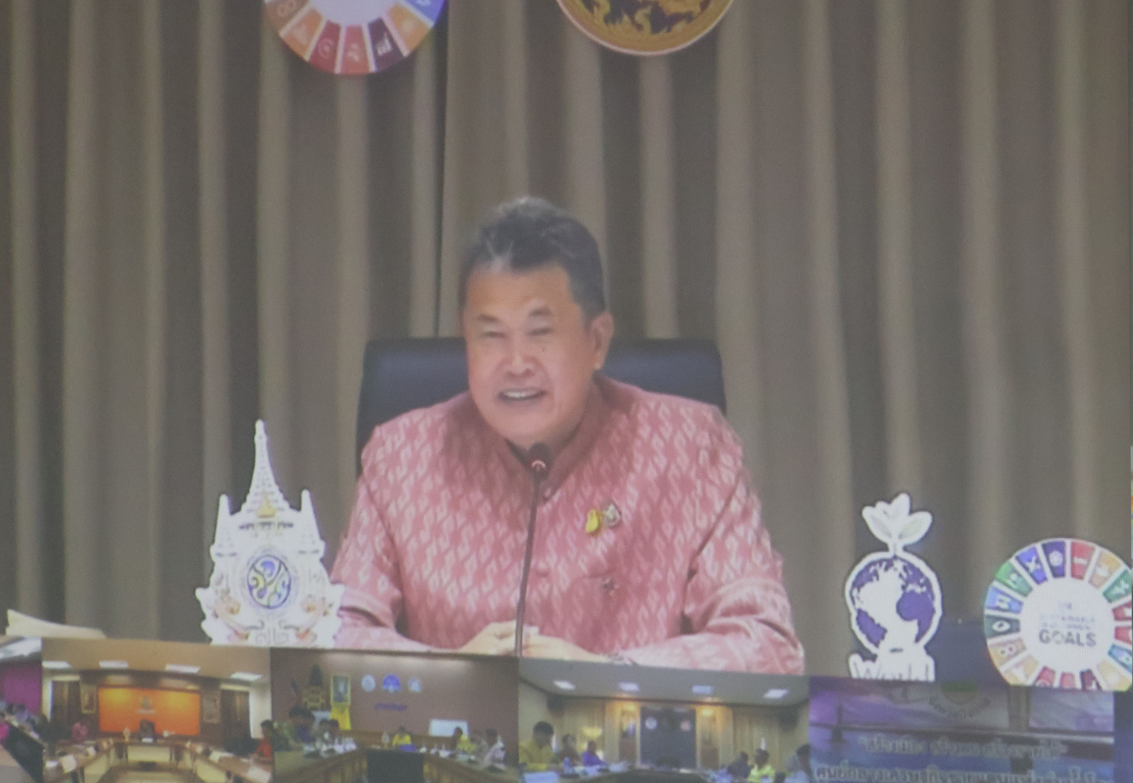 พช.นครพนม   ร่วมการประชุมขับเคลื่อนและติดตามนโยบายของรัฐบาลและภารกิจสำคัญของปลัดกระทรวงมหาดไทย  ประจำปีงบประมาณ พ.ศ. 2567 (เดือนเมษายน 2567) ผ่านระบบวีดิทัศน์ทางไกล (VCS)
