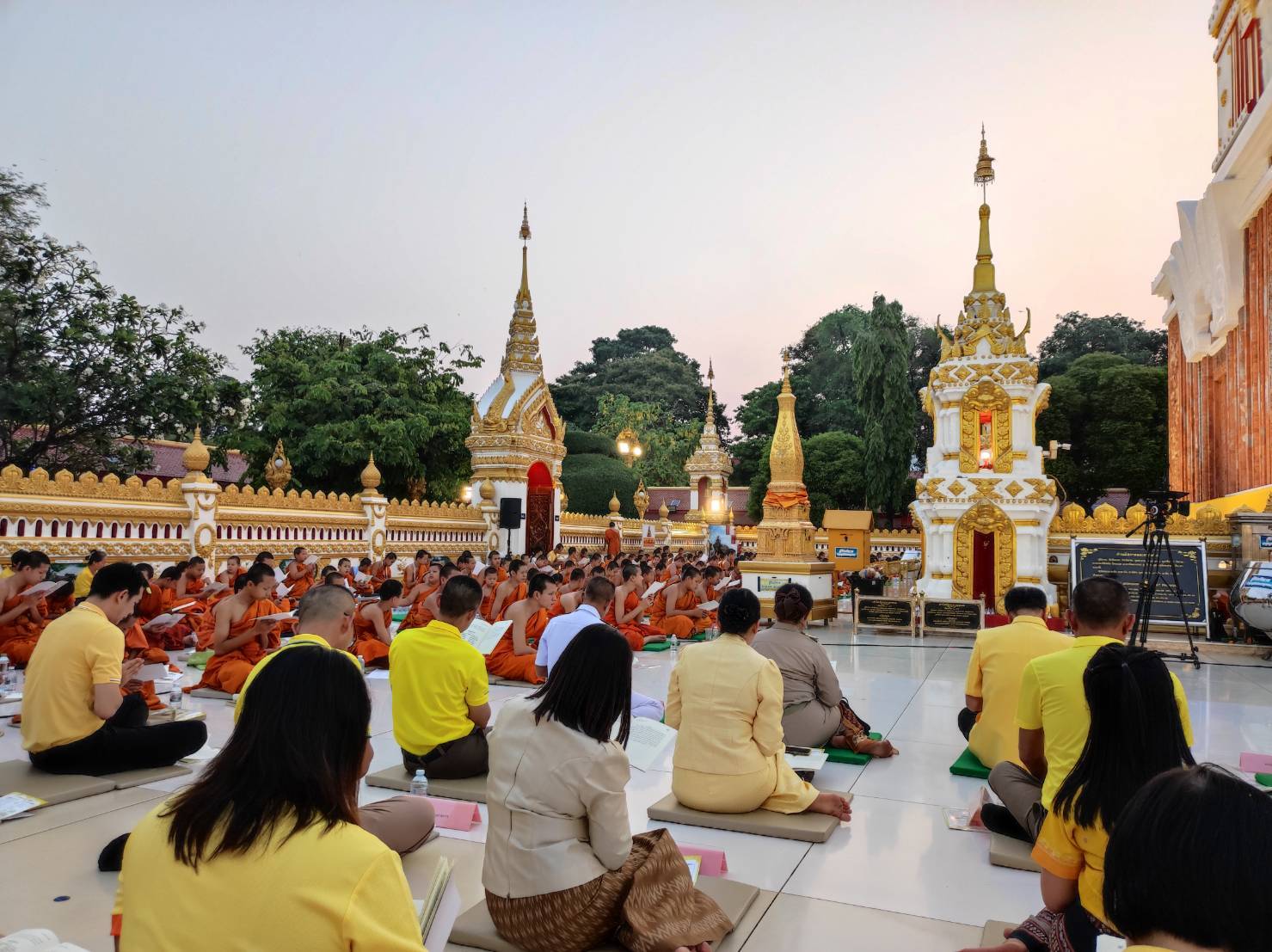 พช.นครพนม   ร่วมพิธีเจริญพระพุทธมนต์เฉลิมพระเกียรติถวายพระพรชัยมงคล พระบาทสมเด็จพระเจ้าอยู่หัว เนื่องในโอกาสเฉลิมพระชนมพรรษา 6 รอบ 28 กรกฎาคม 2567 และเฉลิมพระเกียรติ สมเด็จพระกนิษฐาธิราช กรมสมเด็จพระเทพรัตนราชสุดาฯ สยามบรมราชกุมารี