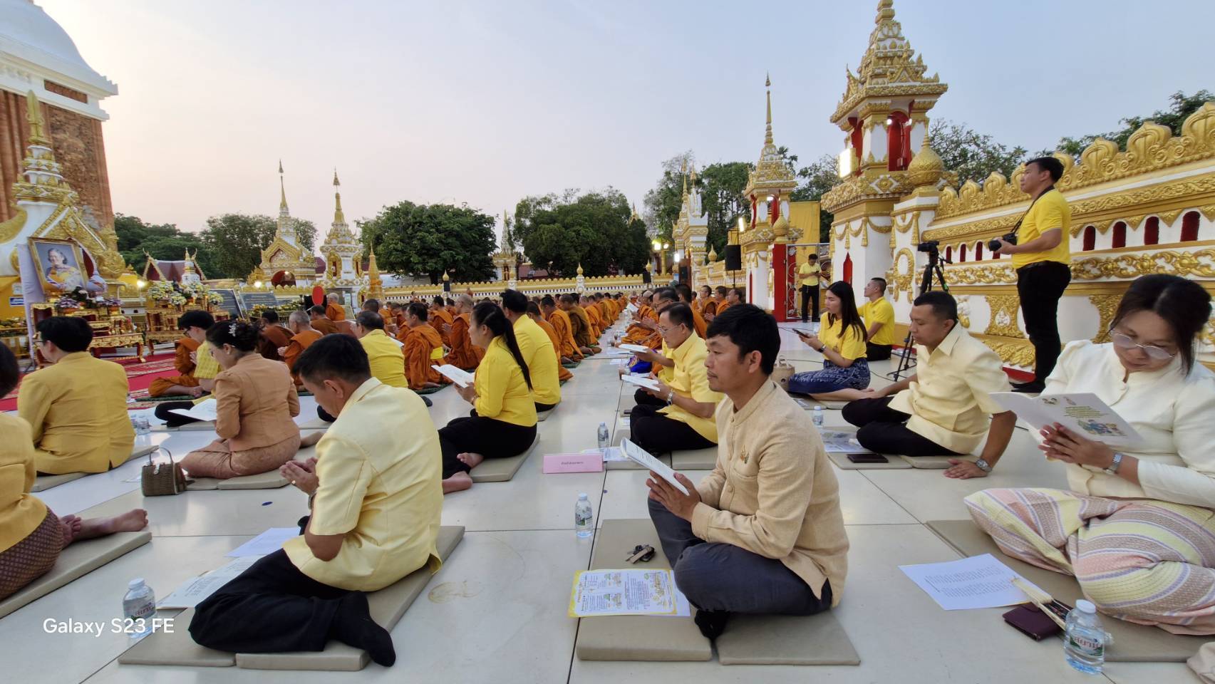 พช.นครพนม   ร่วมพิธีเจริญพระพุทธมนต์เฉลิมพระเกียรติถวายพระพรชัยมงคล พระบาทสมเด็จพระเจ้าอยู่หัว เนื่องในโอกาสเฉลิมพระชนมพรรษา 6 รอบ 28 กรกฎาคม 2567 และเฉลิมพระเกียรติ สมเด็จพระกนิษฐาธิราช กรมสมเด็จพระเทพรัตนราชสุดาฯ สยามบรมราชกุมารี
