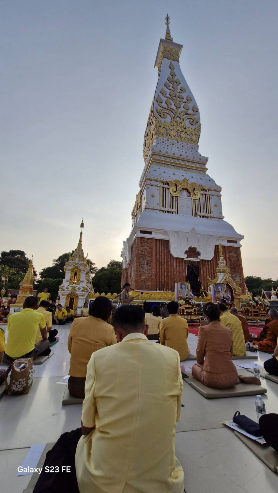 พช.นครพนม   ร่วมพิธีเจริญพระพุทธมนต์เฉลิมพระเกียรติถวายพระพรชัยมงคล พระบาทสมเด็จพระเจ้าอยู่หัว เนื่องในโอกาสเฉลิมพระชนมพรรษา 6 รอบ 28 กรกฎาคม 2567 และเฉลิมพระเกียรติ สมเด็จพระกนิษฐาธิราช กรมสมเด็จพระเทพรัตนราชสุดาฯ สยามบรมราชกุมารี