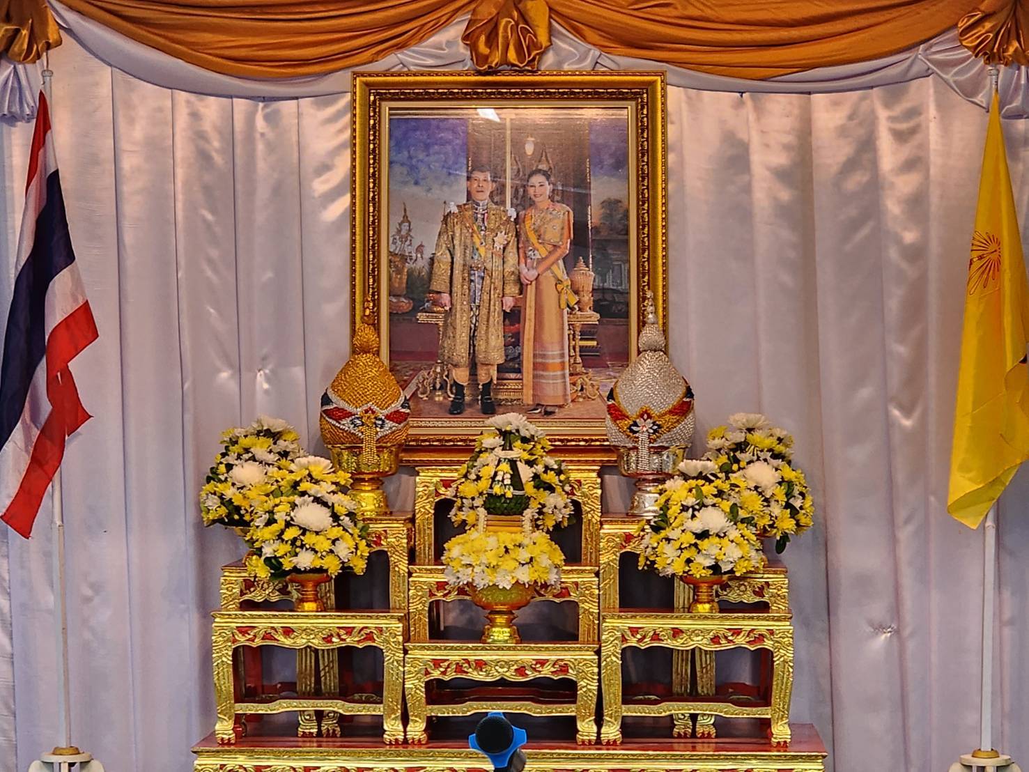 พช.นครพนม   ร่วมพิธีรับพระราชทานพระบรมฉายาลักษณ์ พระบาทสมเด็จพระเจ้าอยู่หัวที่ฉายกับสมเด็จพระนางเจ้าฯ พระบรมราชินี