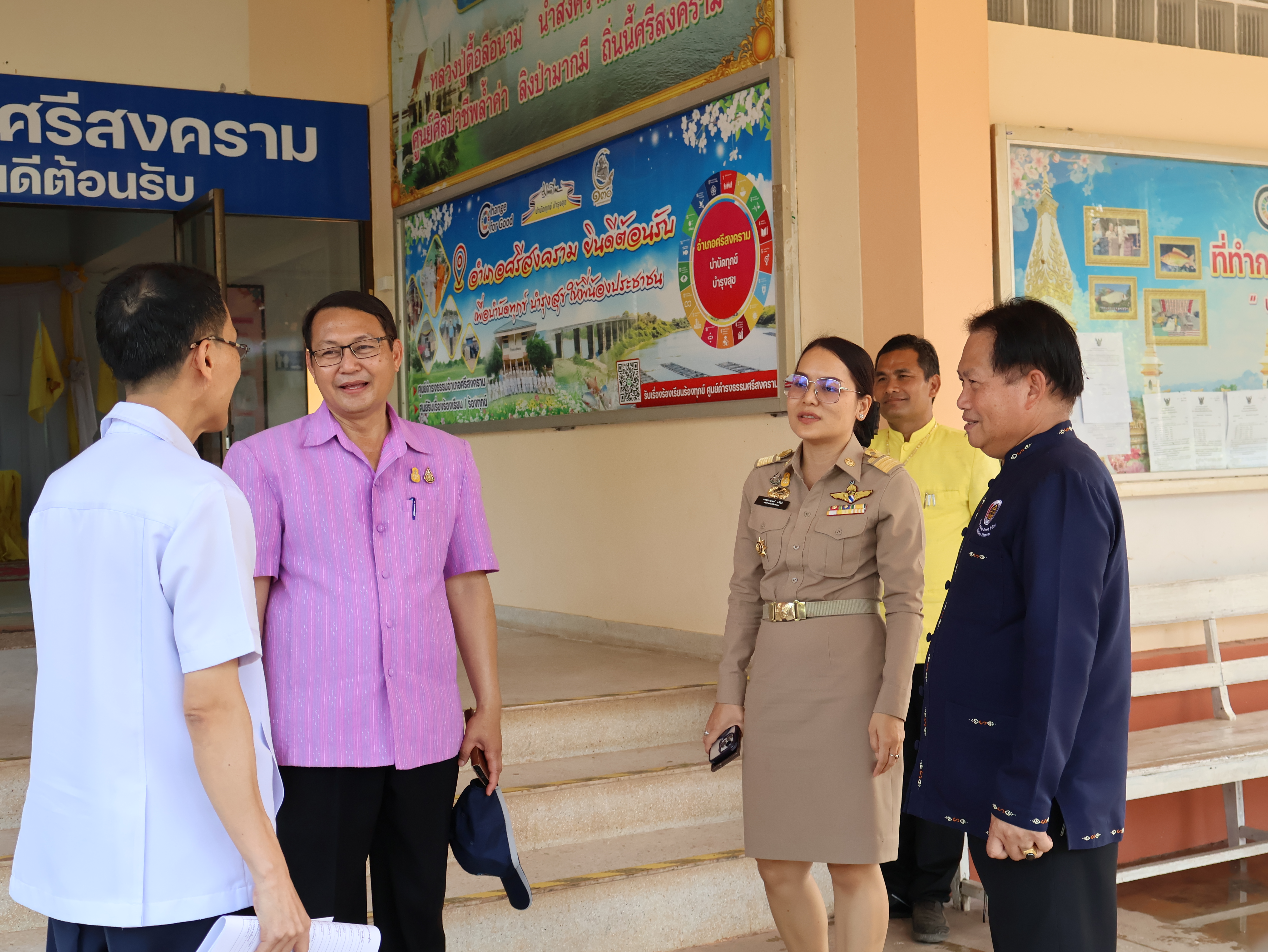 พช.นครพนม   ติดตามการดำเนินการตามแนวทางการน้อมนำแนวพระราชดำริของสมเด็จพระกนิษฐาธิราชเจ้า กรมสมเด็จพระเทพรัตนราชสุดา ฯ สยามบรมราชกุมารี สู่ปฏิบัติการปลูกผักสวนครัว เพื่อสร้างความมั่นคงทางอาหาร ประจำปีงบประมาณ พ.ศ. 2567 อำเภอศรีสงคราม